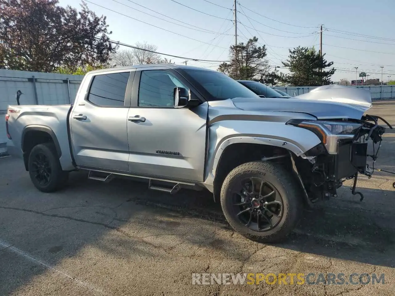 4 Photograph of a damaged car 5TFWA5DB1SX253094 TOYOTA TUNDRA 2025