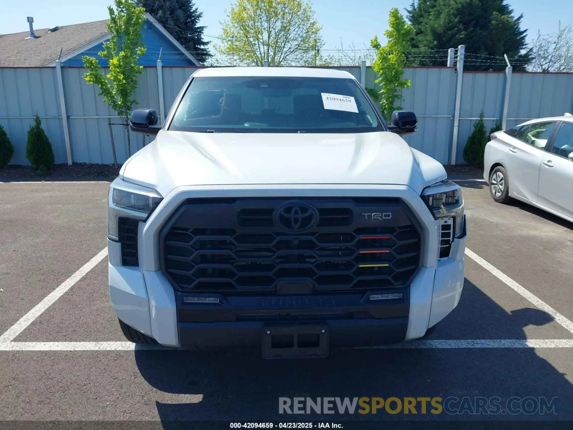 12 Photograph of a damaged car 5TFWA5EC3SX036833 TOYOTA TUNDRA 2025