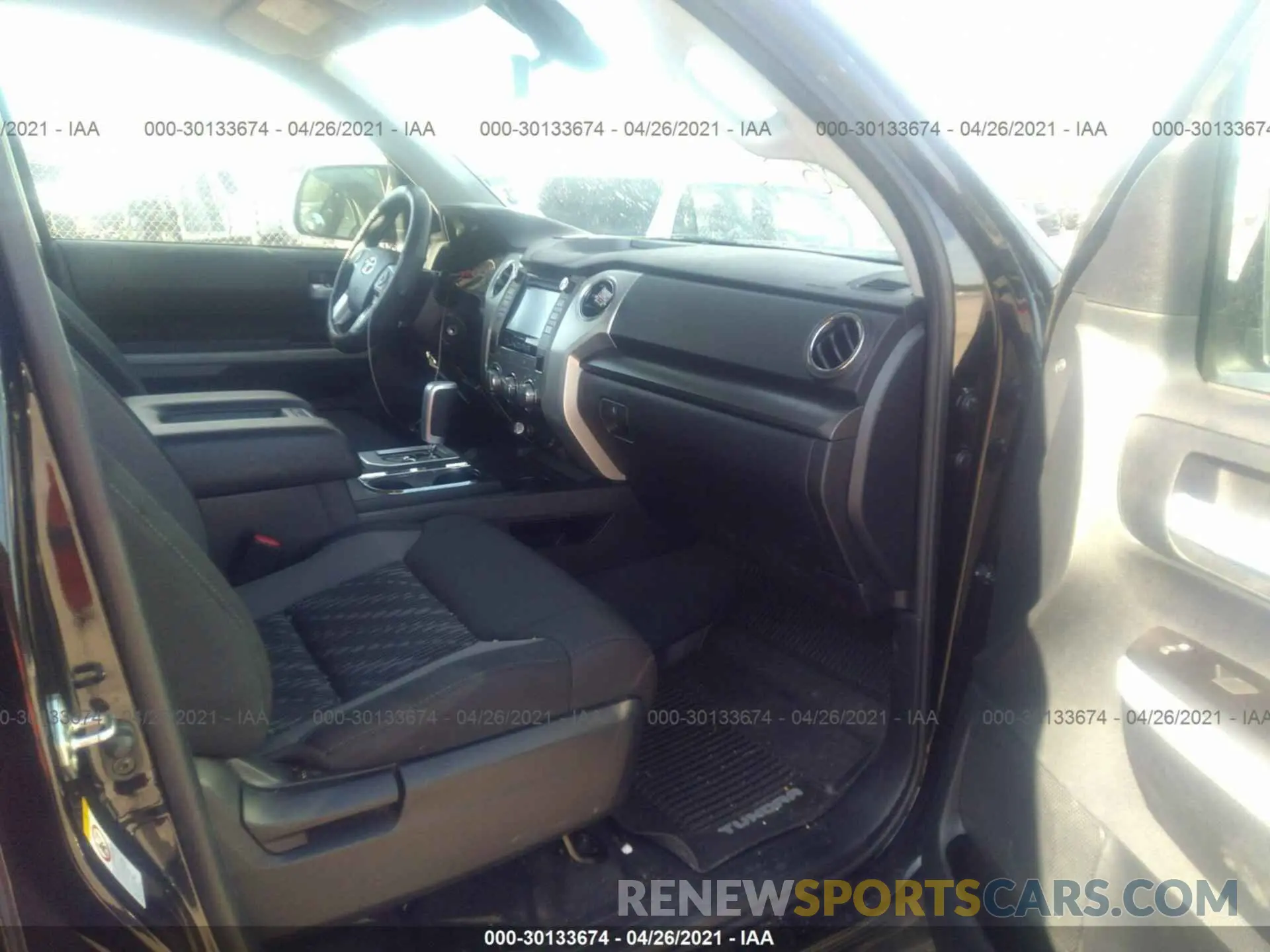 5 Photograph of a damaged car 5TFEM5F17KX141522 TOYOTA TUNDRA 2WD 2019
