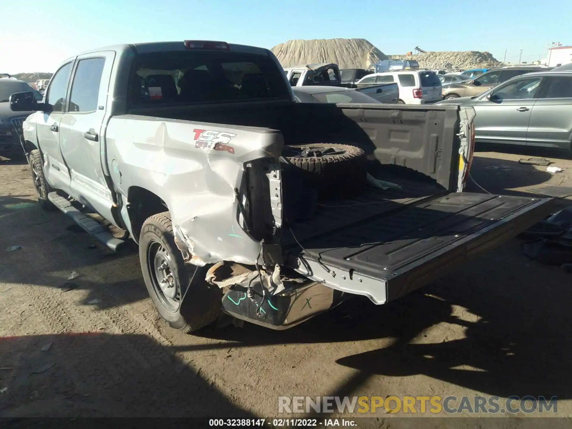 3 Photograph of a damaged car 5TFEM5F19KX142056 TOYOTA TUNDRA 2WD 2019