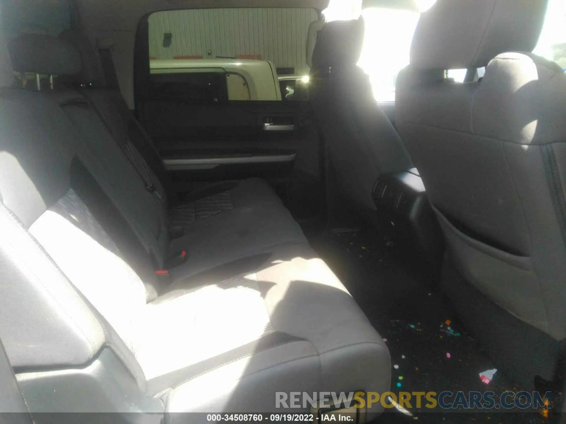 8 Photograph of a damaged car 5TFEM5F1XKX136797 TOYOTA TUNDRA 2WD 2019
