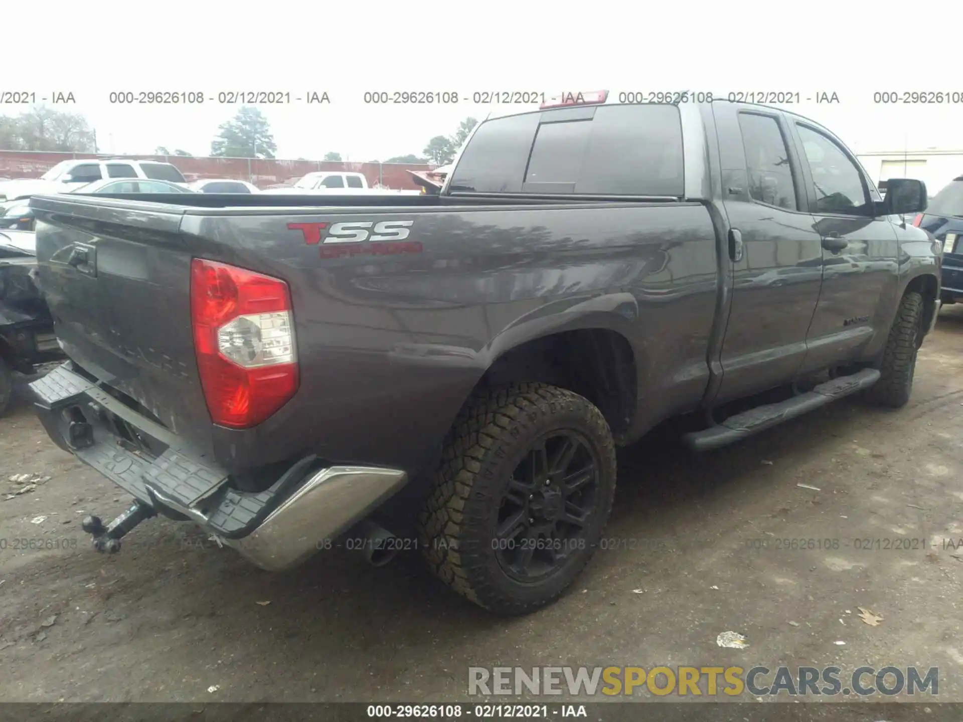 4 Photograph of a damaged car 5TFRM5F13KX144306 TOYOTA TUNDRA 2WD 2019