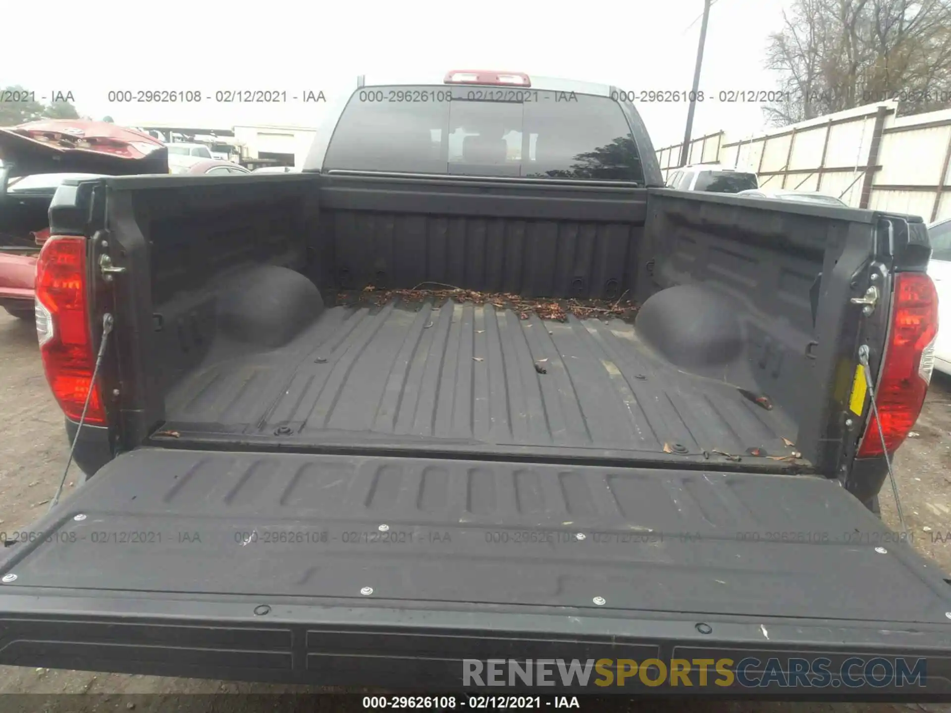 8 Photograph of a damaged car 5TFRM5F13KX144306 TOYOTA TUNDRA 2WD 2019