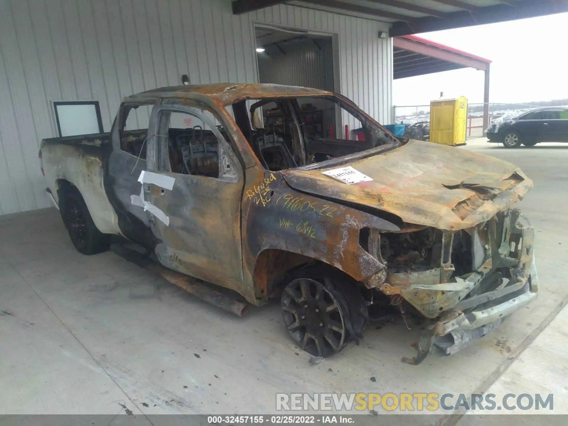 1 Photograph of a damaged car 5TFRY5F15KX246842 TOYOTA TUNDRA 2WD 2019