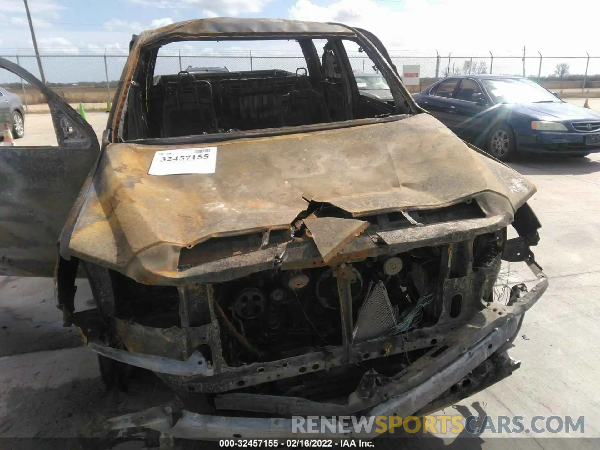 6 Photograph of a damaged car 5TFRY5F15KX246842 TOYOTA TUNDRA 2WD 2019