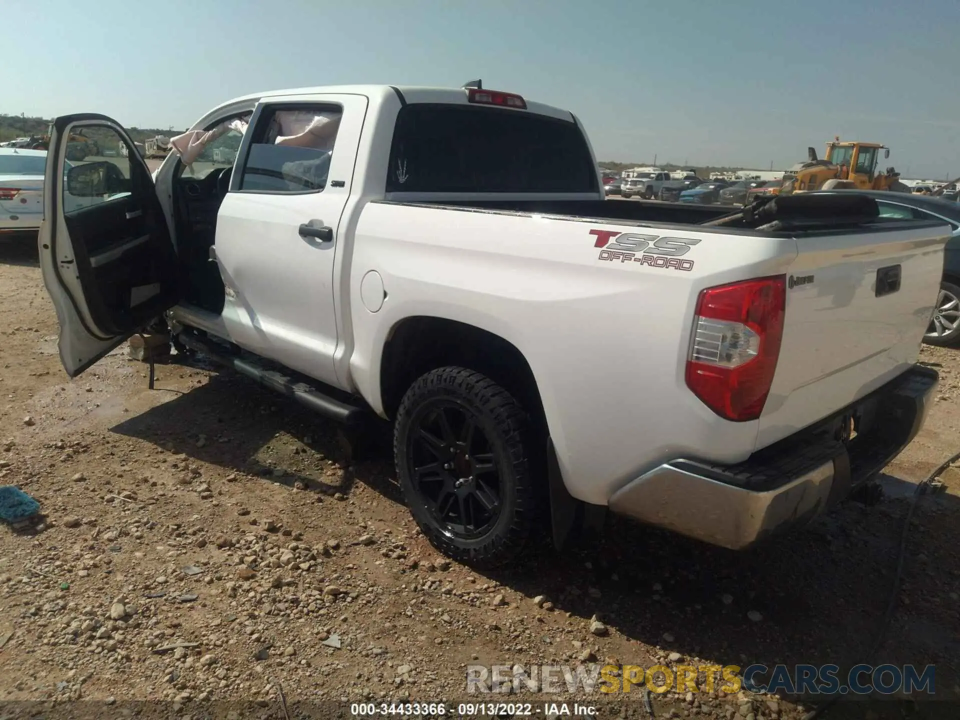 3 Photograph of a damaged car 5TFEY5F19LX263563 TOYOTA TUNDRA 2WD 2020