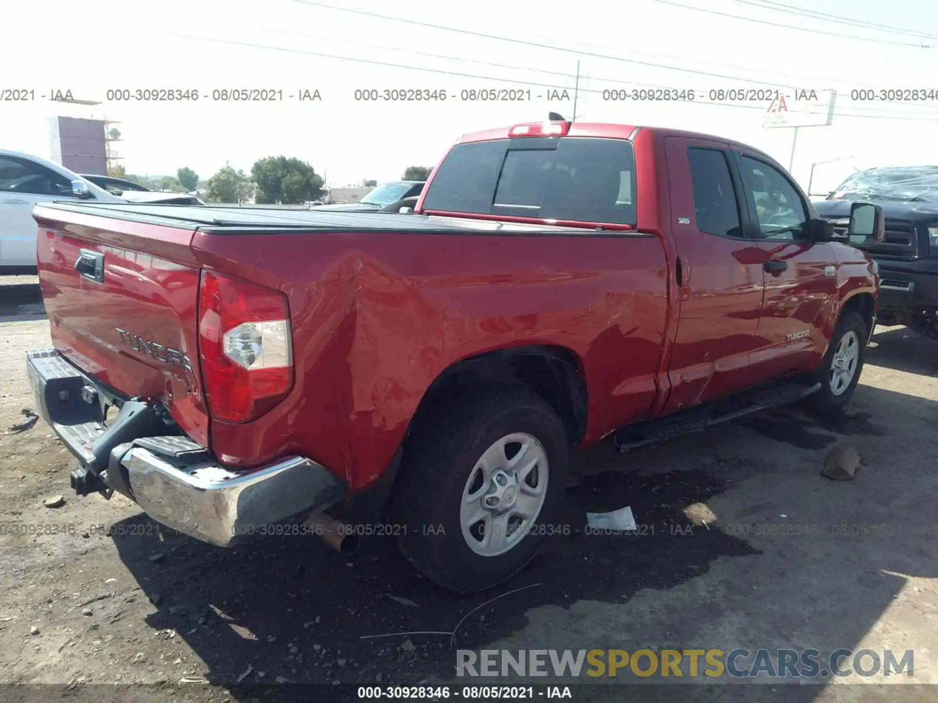 4 Photograph of a damaged car 5TFRY5F11LX270833 TOYOTA TUNDRA 2WD 2020