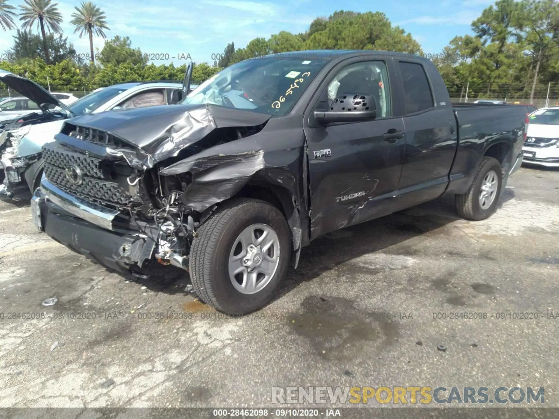 2 Photograph of a damaged car 5TFRY5F18LX265483 TOYOTA TUNDRA 2WD 2020
