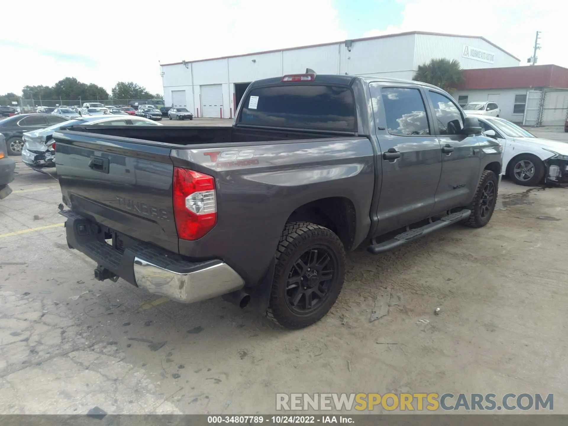 4 Photograph of a damaged car 5TFEY5F11MX286837 TOYOTA TUNDRA 2WD 2021