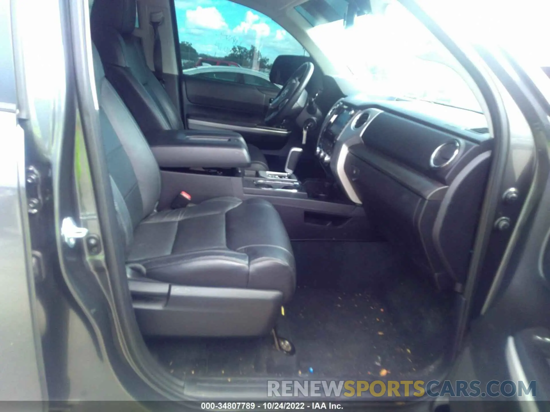 5 Photograph of a damaged car 5TFEY5F11MX286837 TOYOTA TUNDRA 2WD 2021