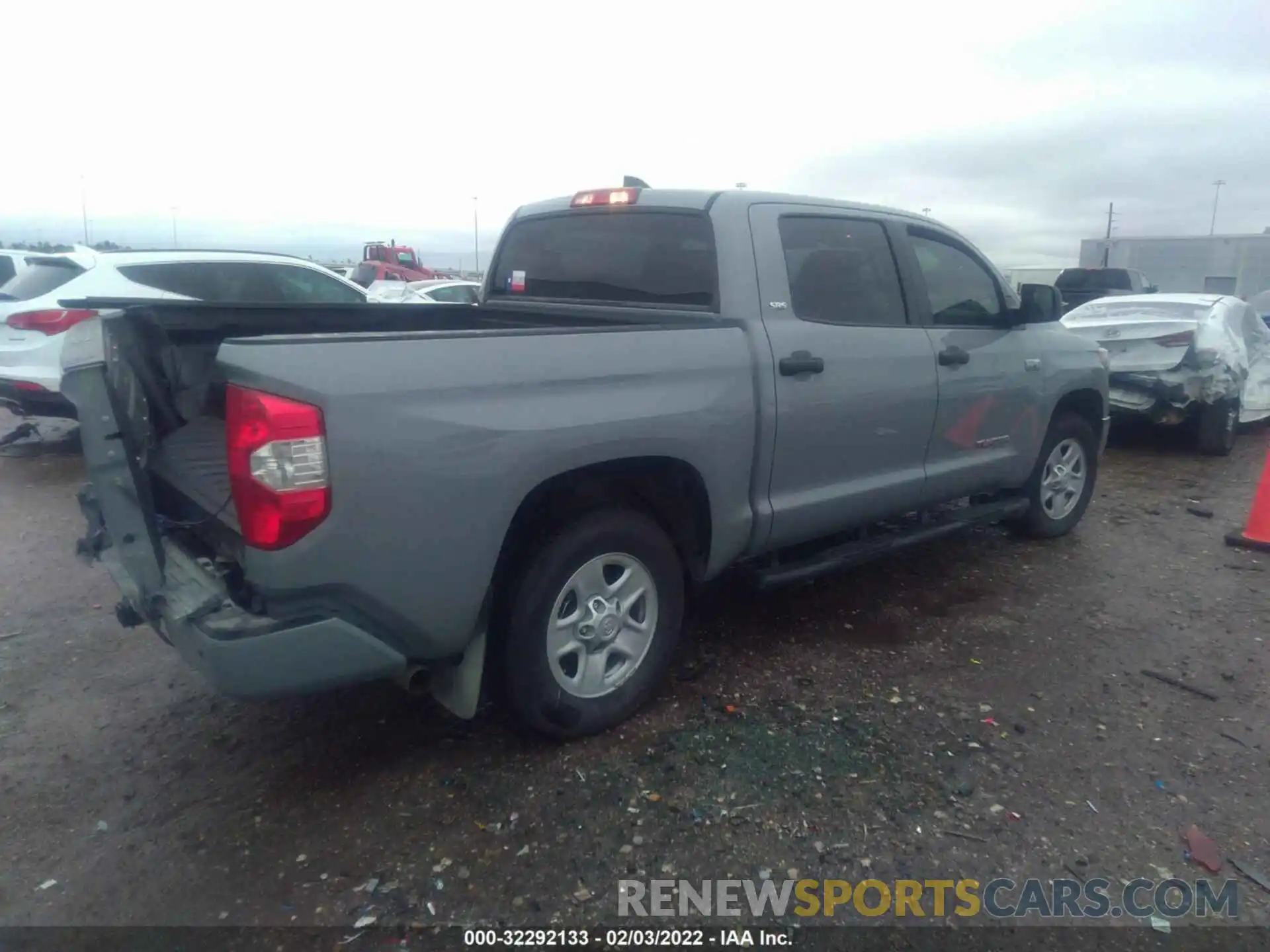 4 Photograph of a damaged car 5TFEY5F13MX281106 TOYOTA TUNDRA 2WD 2021