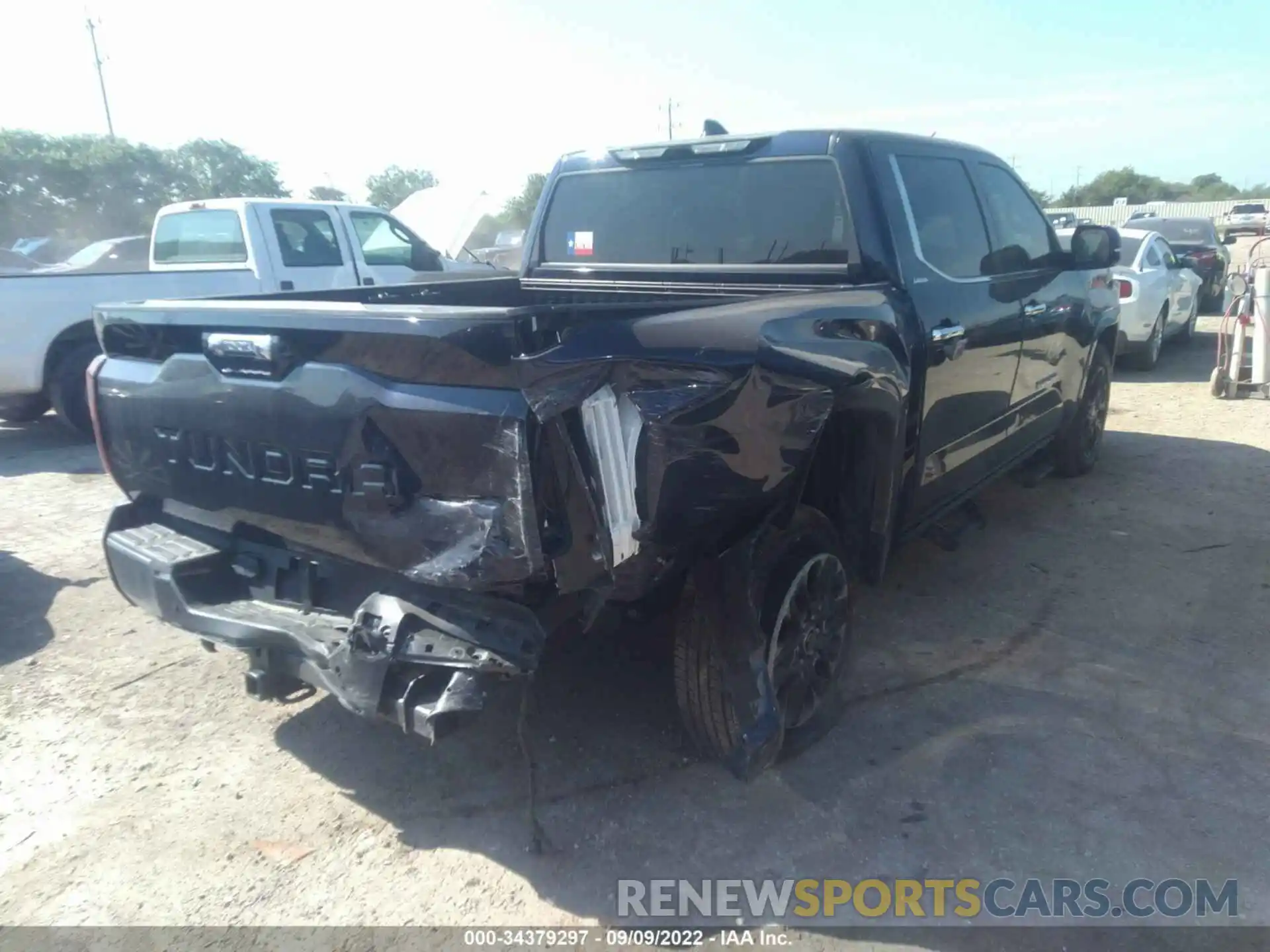 4 Photograph of a damaged car 5TFJA5AB0NX003168 TOYOTA TUNDRA 2WD 2022