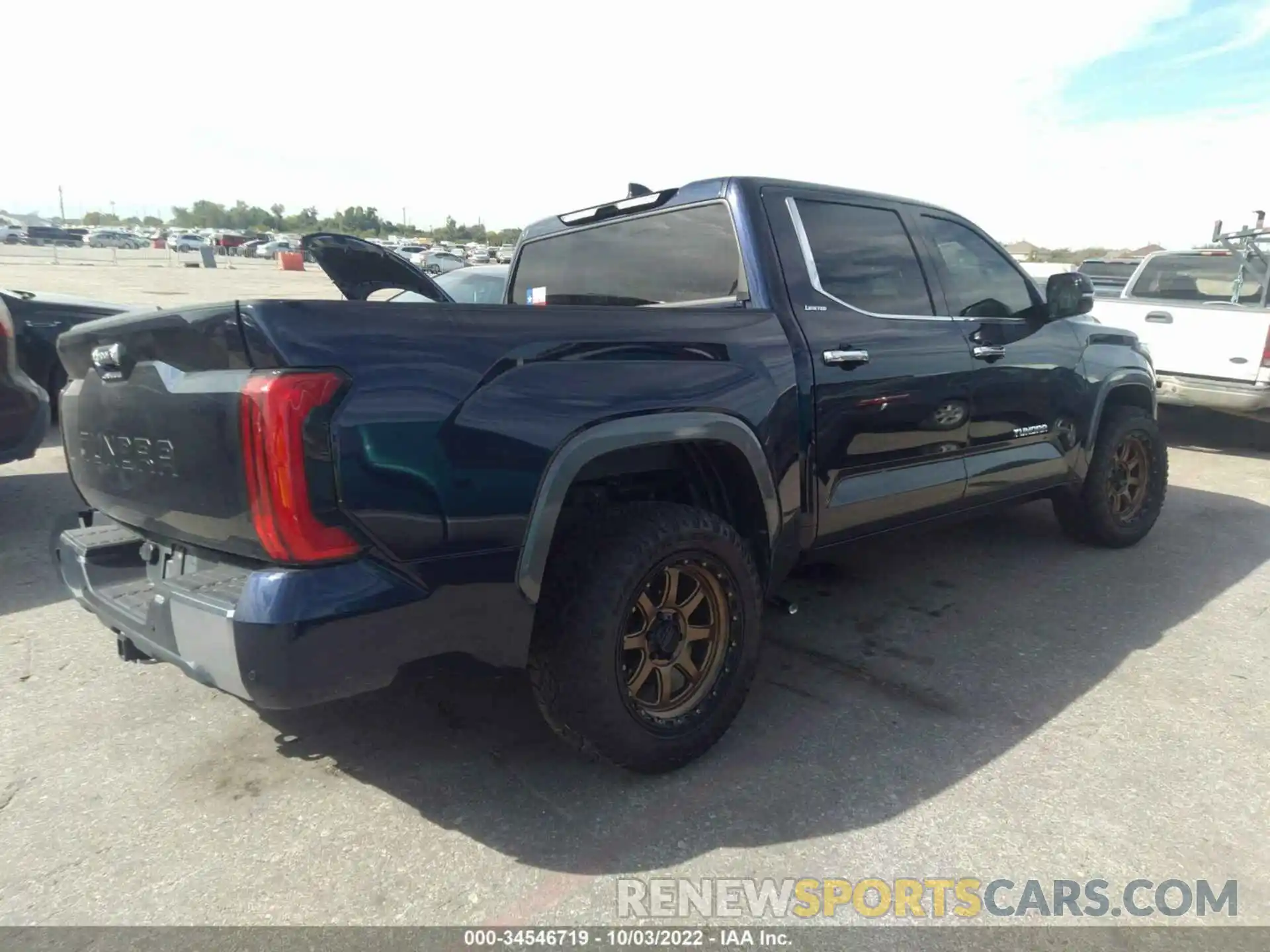 4 Photograph of a damaged car 5TFJA5AB5NX008978 TOYOTA TUNDRA 2WD 2022