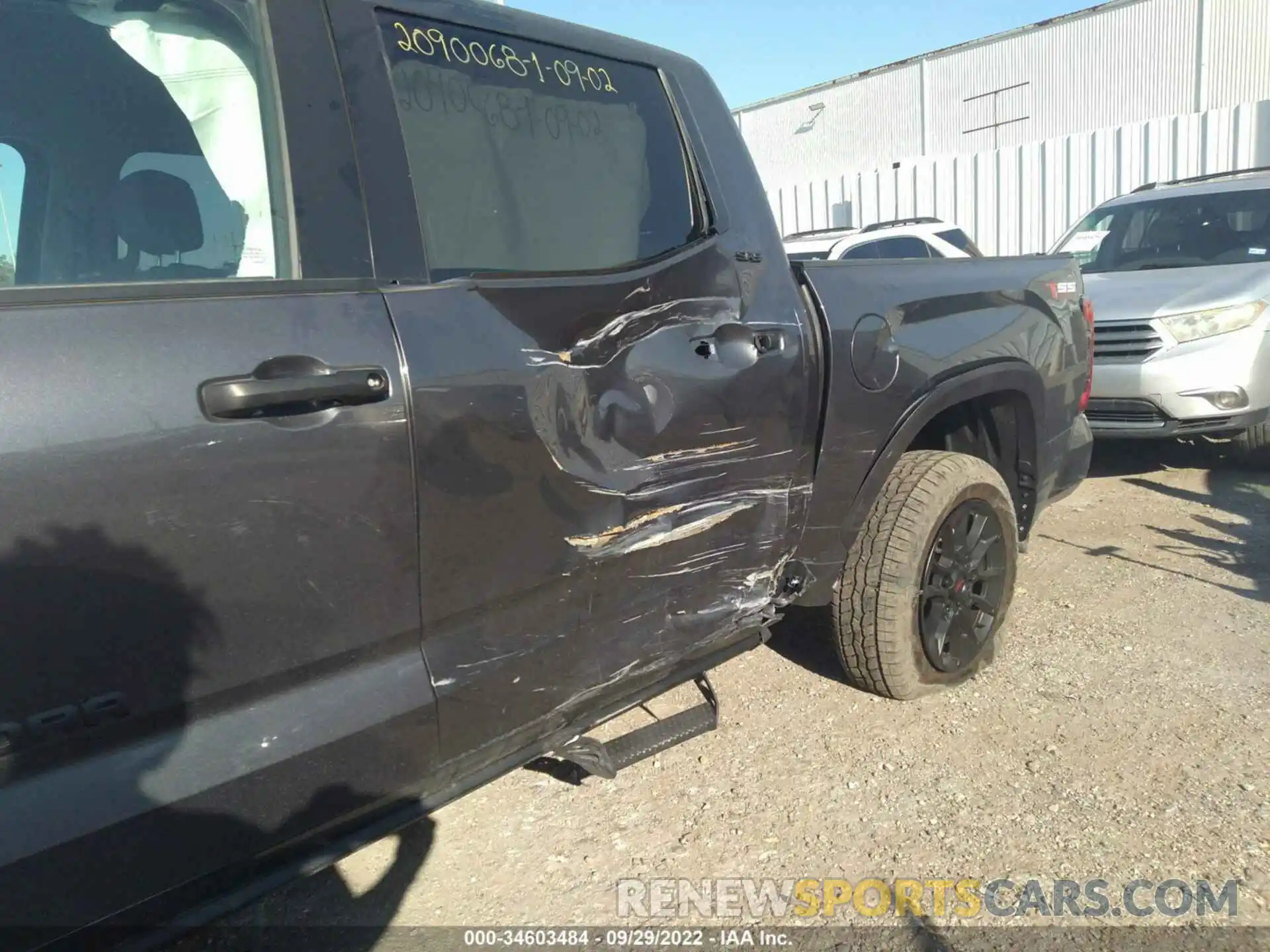 6 Photograph of a damaged car 5TFLA5AB9NX014582 TOYOTA TUNDRA 2WD 2022