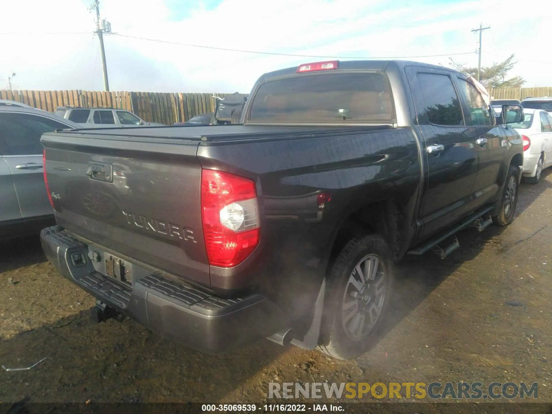 4 Photograph of a damaged car 5TFAY5F18KX800596 TOYOTA TUNDRA 4WD 2019