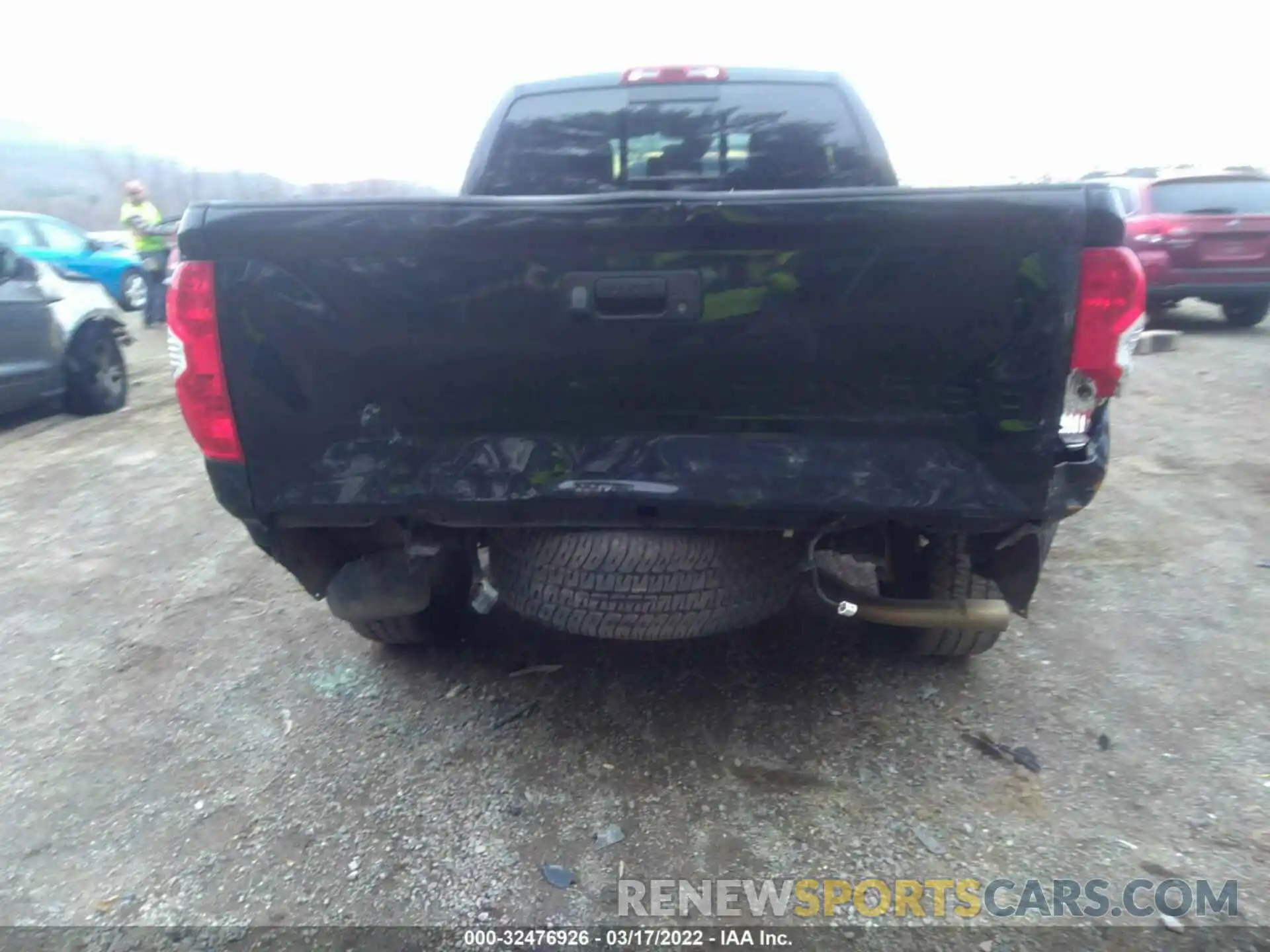 6 Photograph of a damaged car 5TFBY5F12KX845196 TOYOTA TUNDRA 4WD 2019