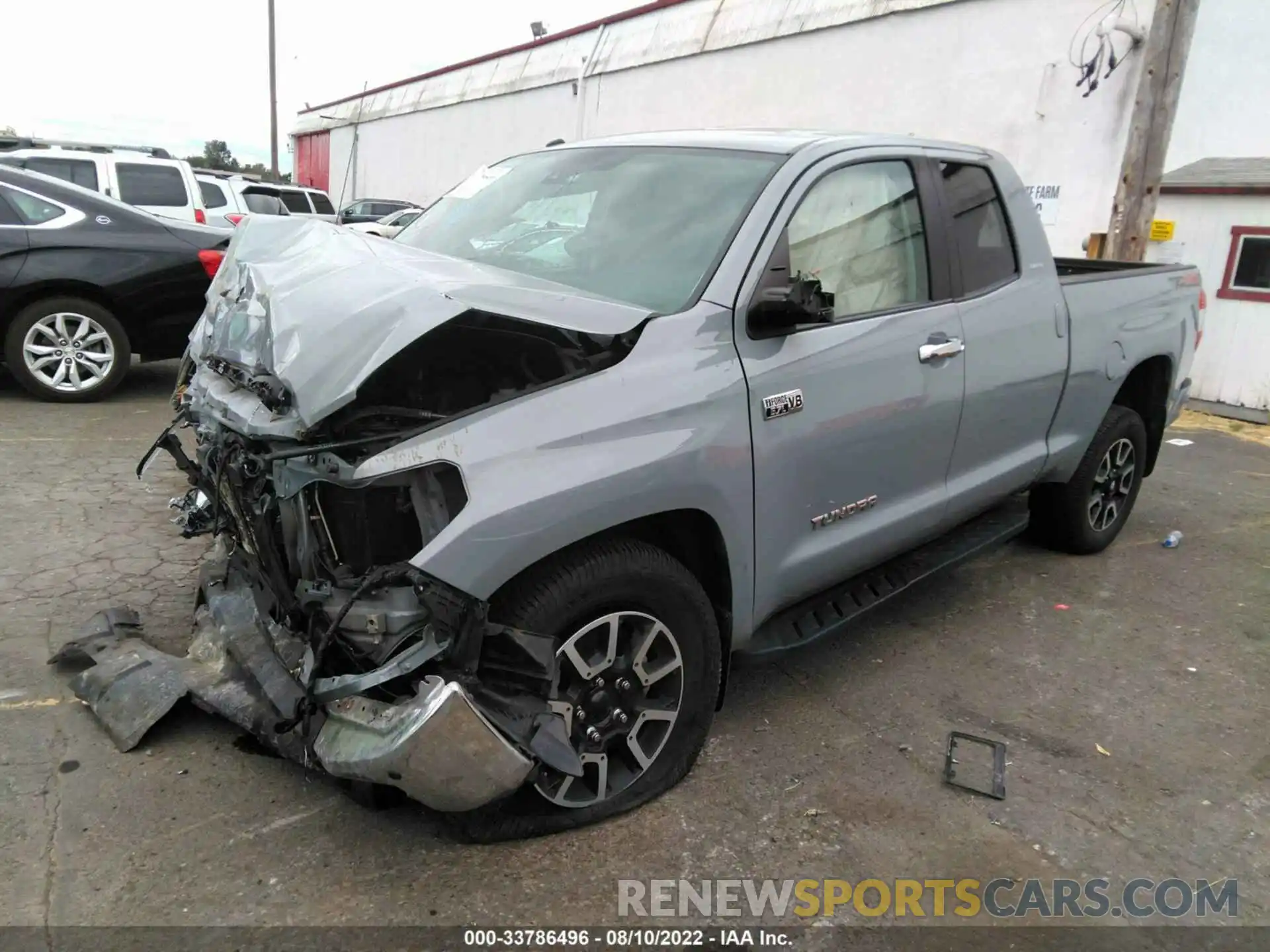 2 Photograph of a damaged car 5TFBY5F18KX806550 TOYOTA TUNDRA 4WD 2019