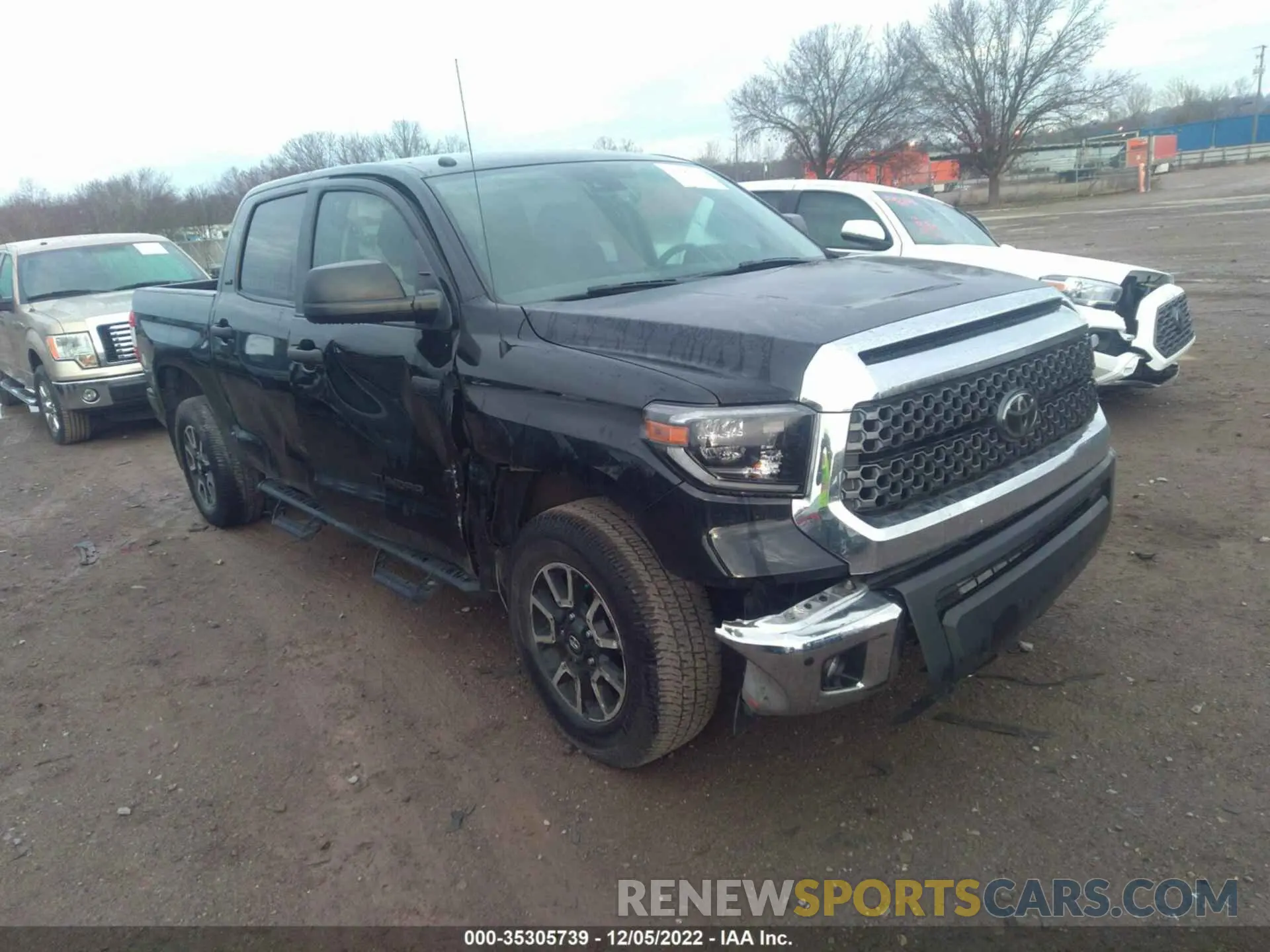 1 Photograph of a damaged car 5TFDW5F16KX849962 TOYOTA TUNDRA 4WD 2019