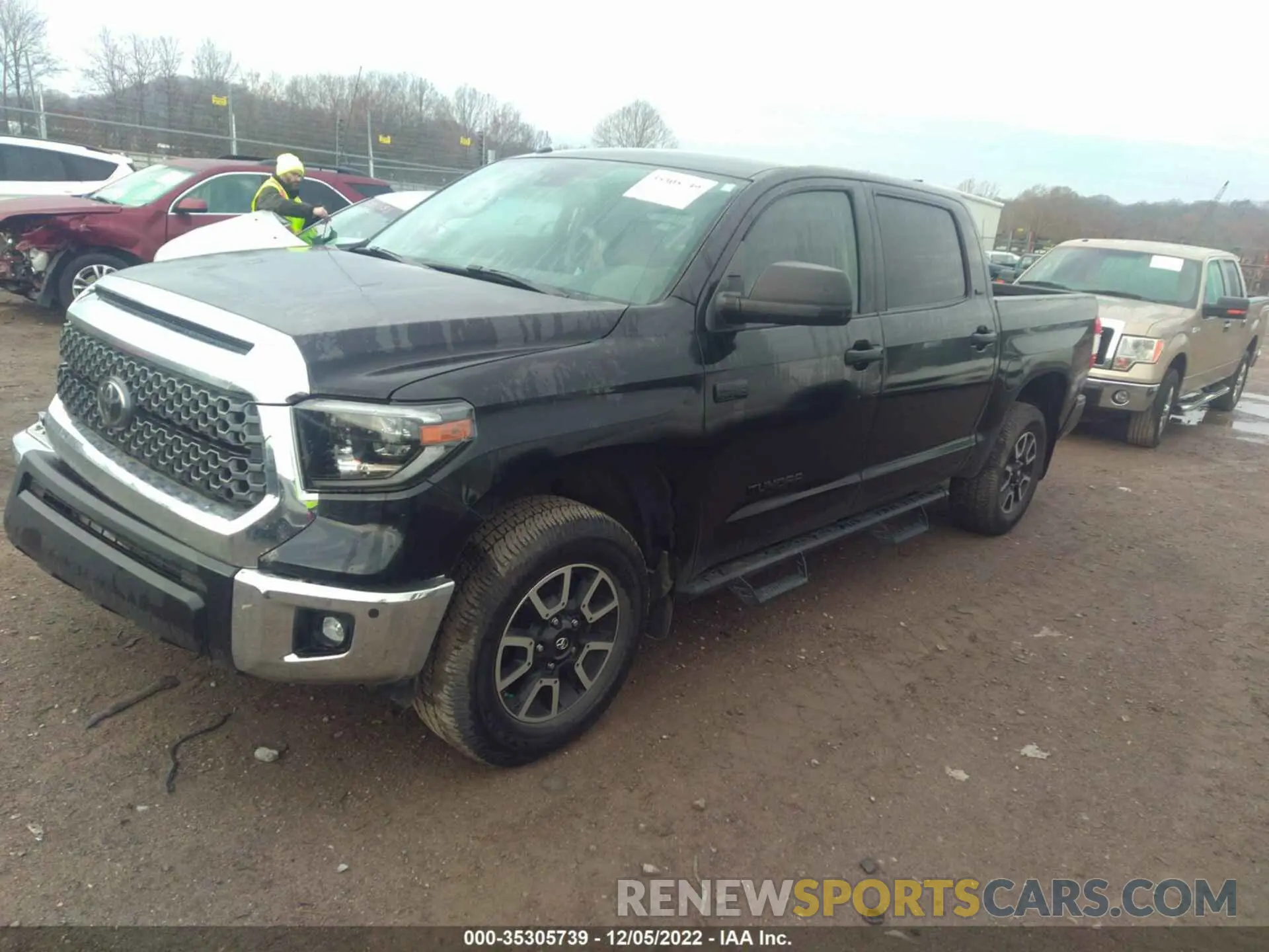 2 Photograph of a damaged car 5TFDW5F16KX849962 TOYOTA TUNDRA 4WD 2019