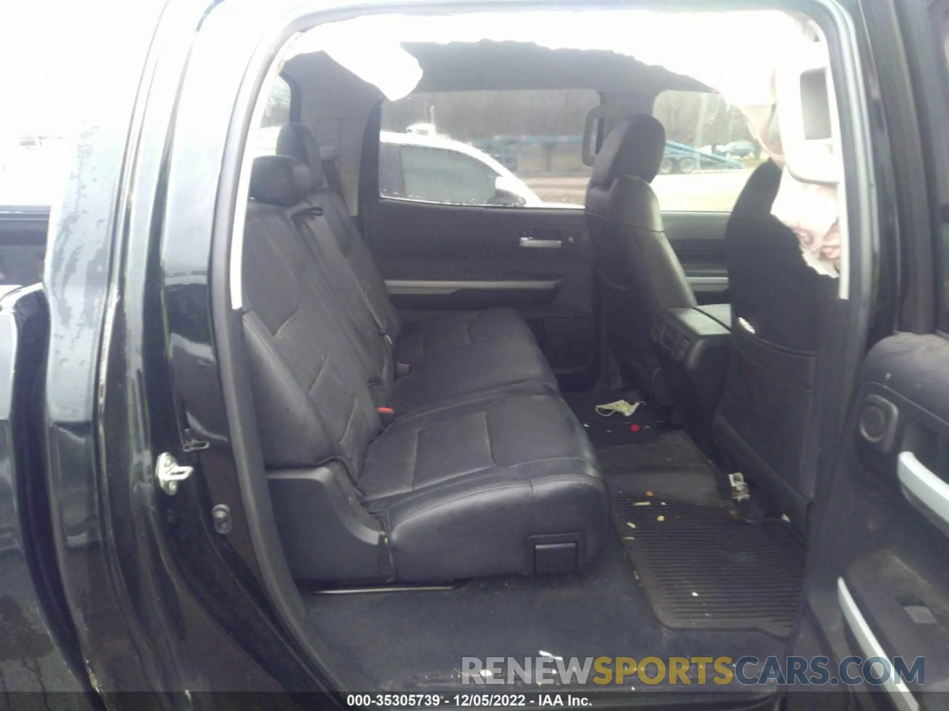 8 Photograph of a damaged car 5TFDW5F16KX849962 TOYOTA TUNDRA 4WD 2019