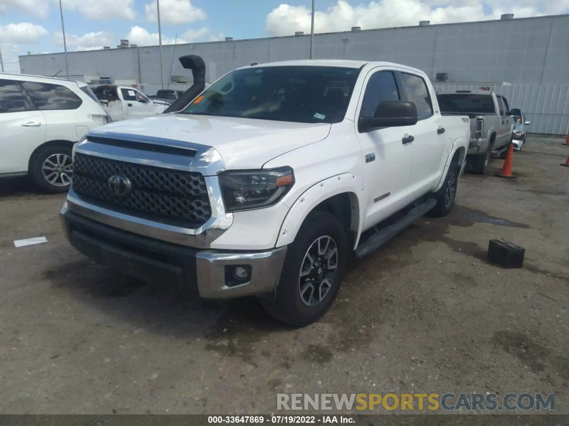 2 Photograph of a damaged car 5TFDY5F14KX834967 TOYOTA TUNDRA 4WD 2019