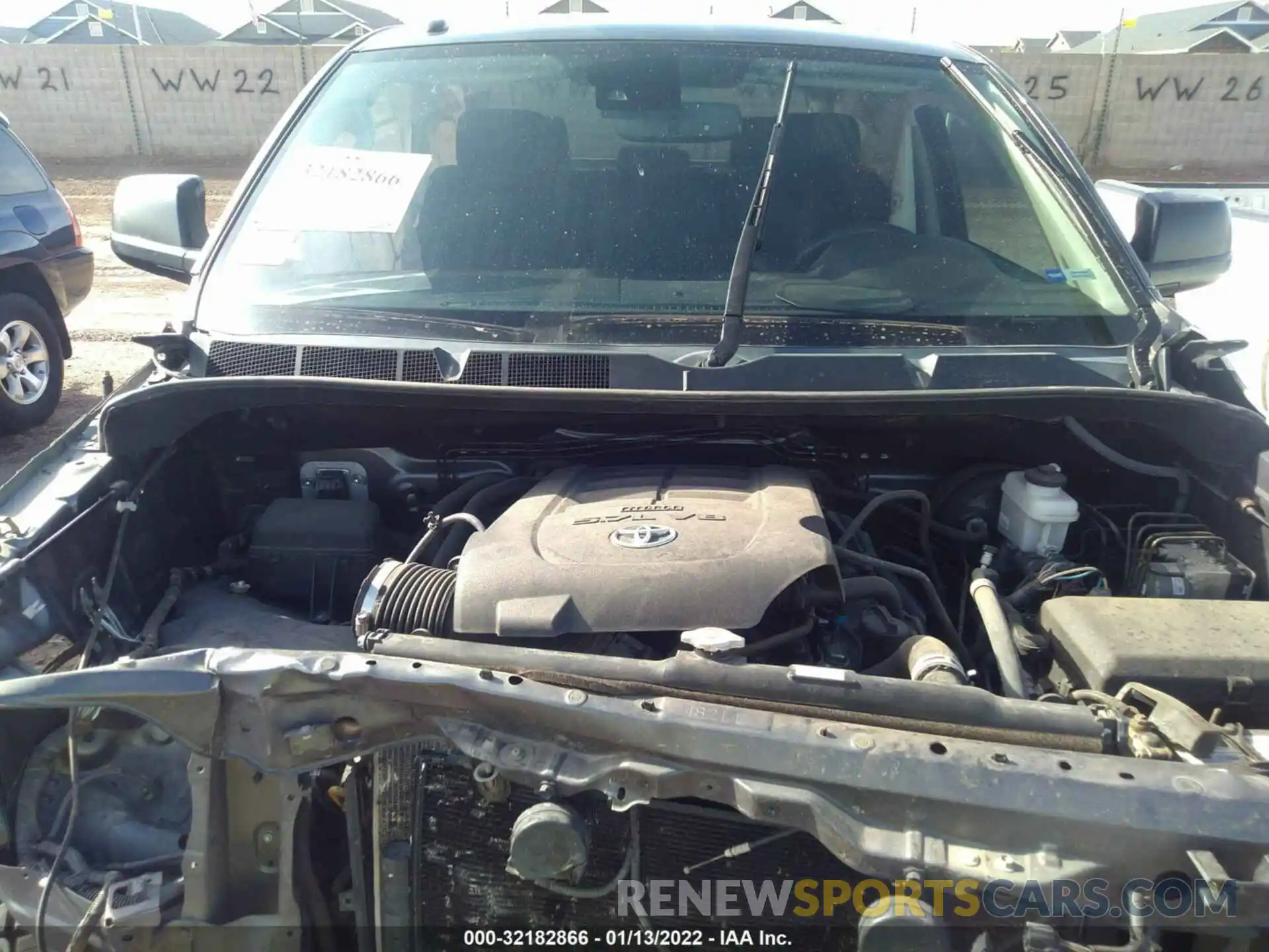 10 Photograph of a damaged car 5TFDY5F15KX797203 TOYOTA TUNDRA 4WD 2019