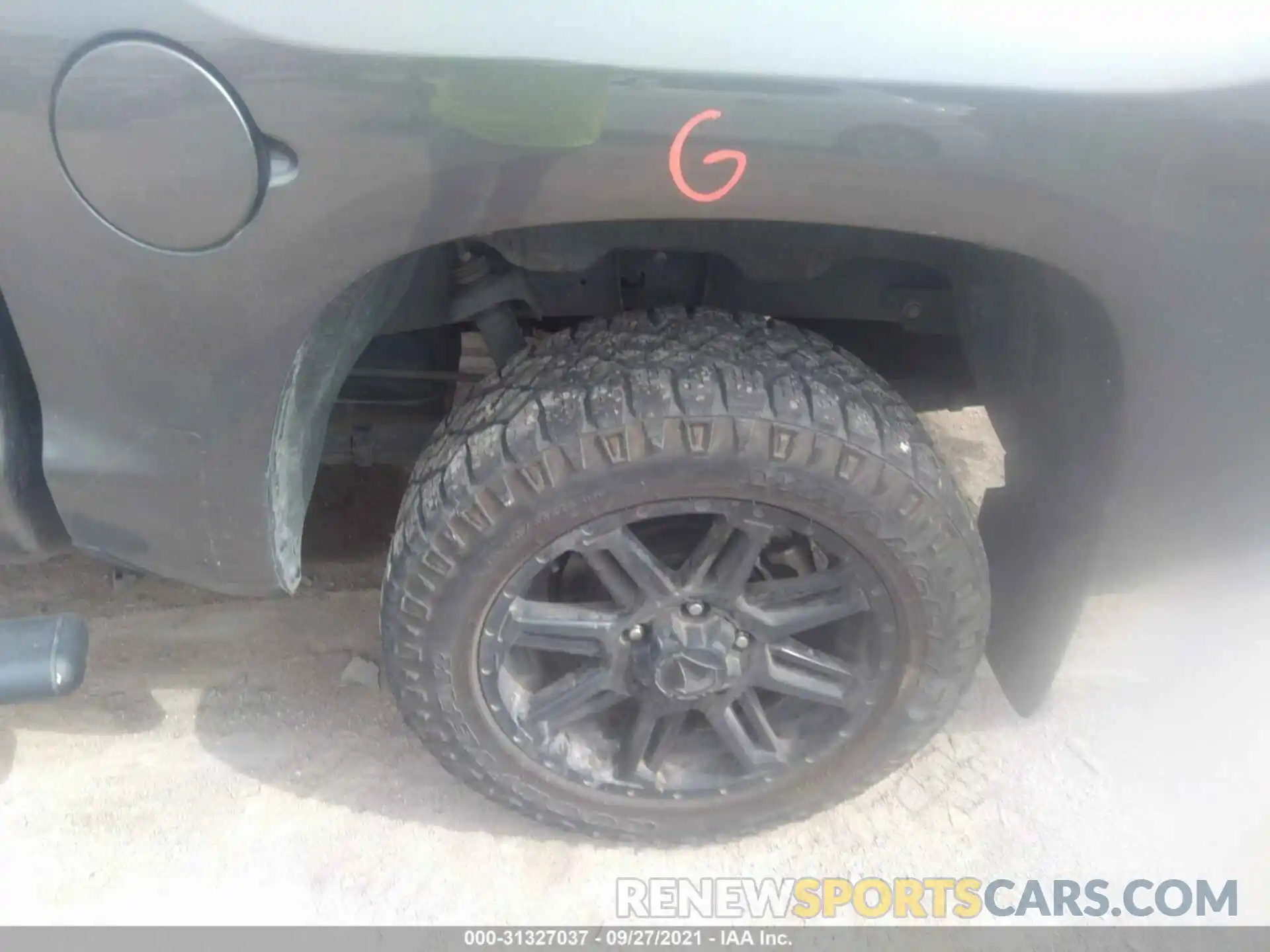 13 Photograph of a damaged car 5TFDY5F16KX825963 TOYOTA TUNDRA 4WD 2019