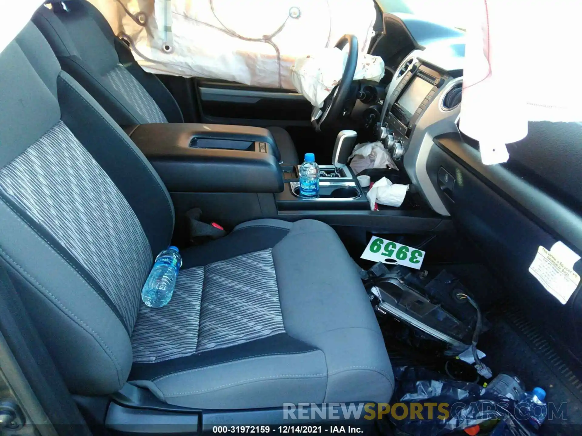 5 Photograph of a damaged car 5TFDY5F19KX828176 TOYOTA TUNDRA 4WD 2019