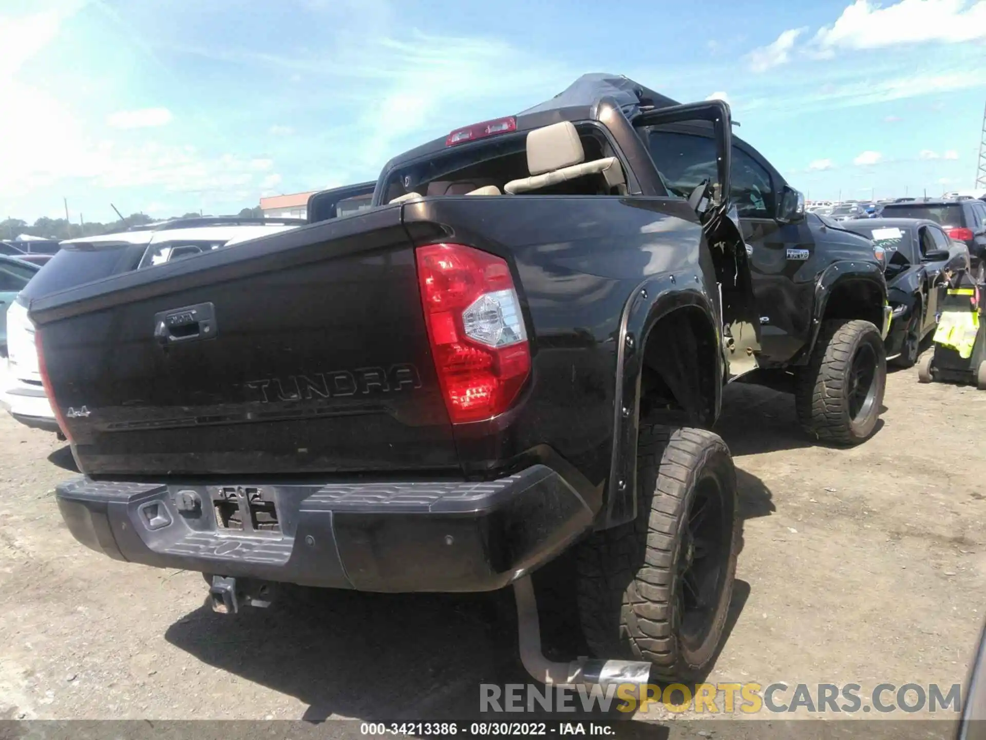 4 Photograph of a damaged car 5TFHY5F10KX786479 TOYOTA TUNDRA 4WD 2019