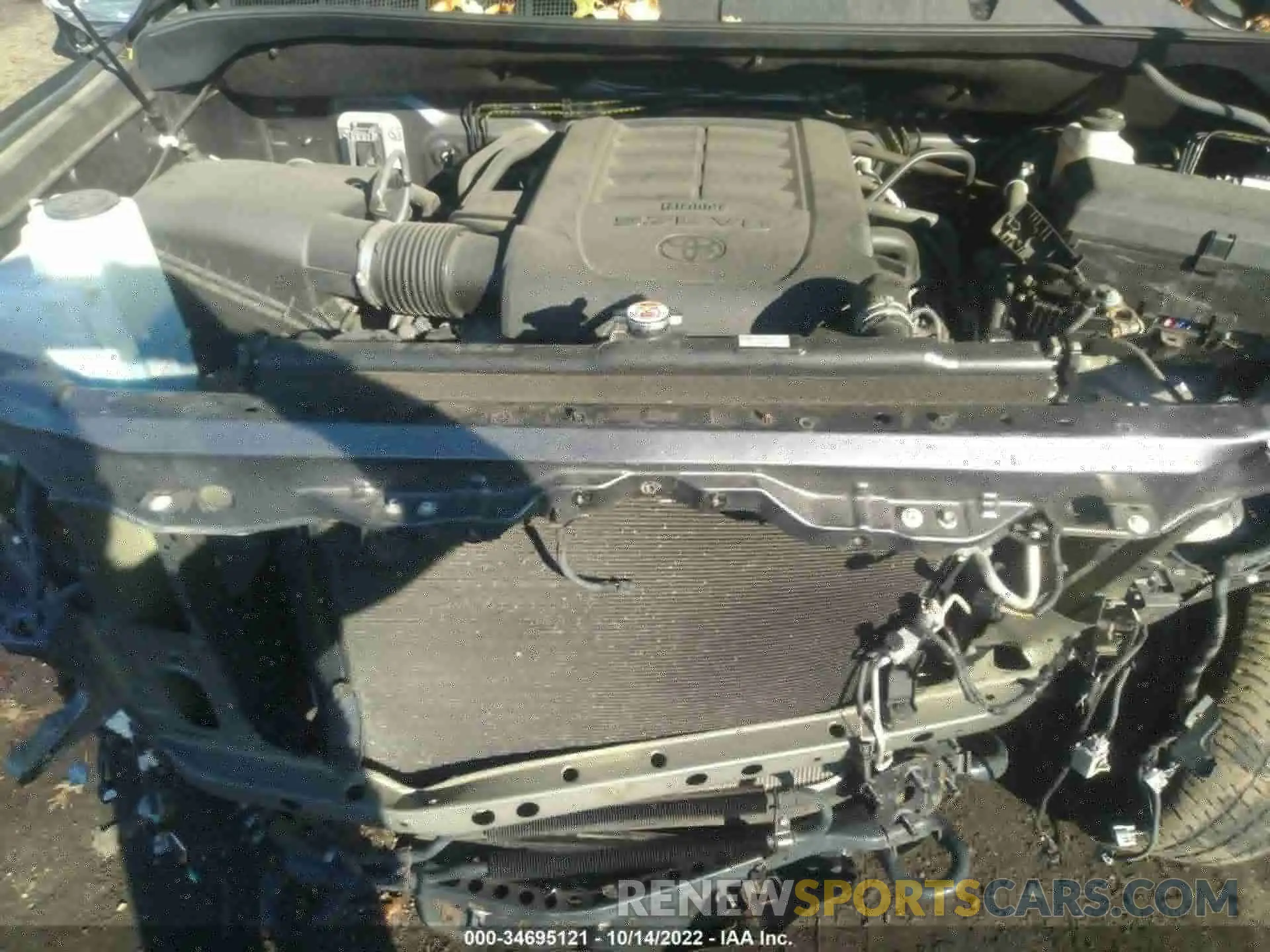 10 Photograph of a damaged car 5TFHY5F16KX816701 TOYOTA TUNDRA 4WD 2019