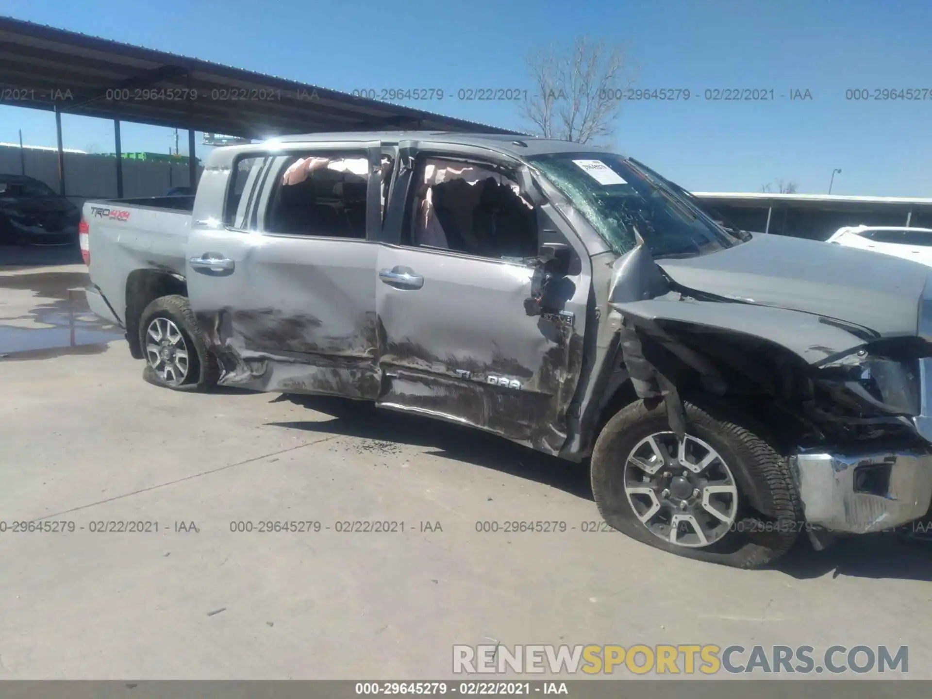 6 Photograph of a damaged car 5TFHY5F1XKX862967 TOYOTA TUNDRA 4WD 2019