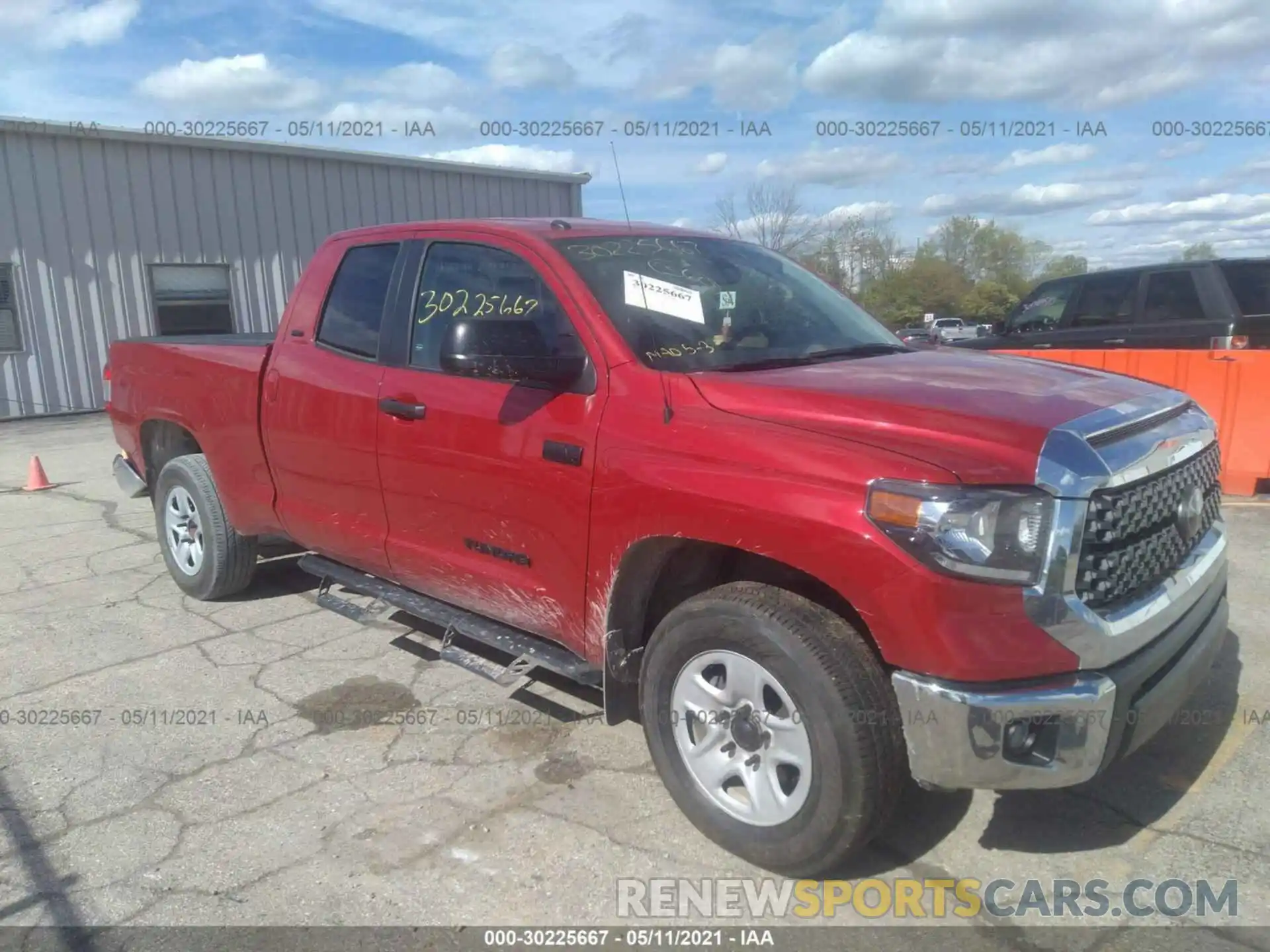 1 Photograph of a damaged car 5TFUW5F16KX861870 TOYOTA TUNDRA 4WD 2019