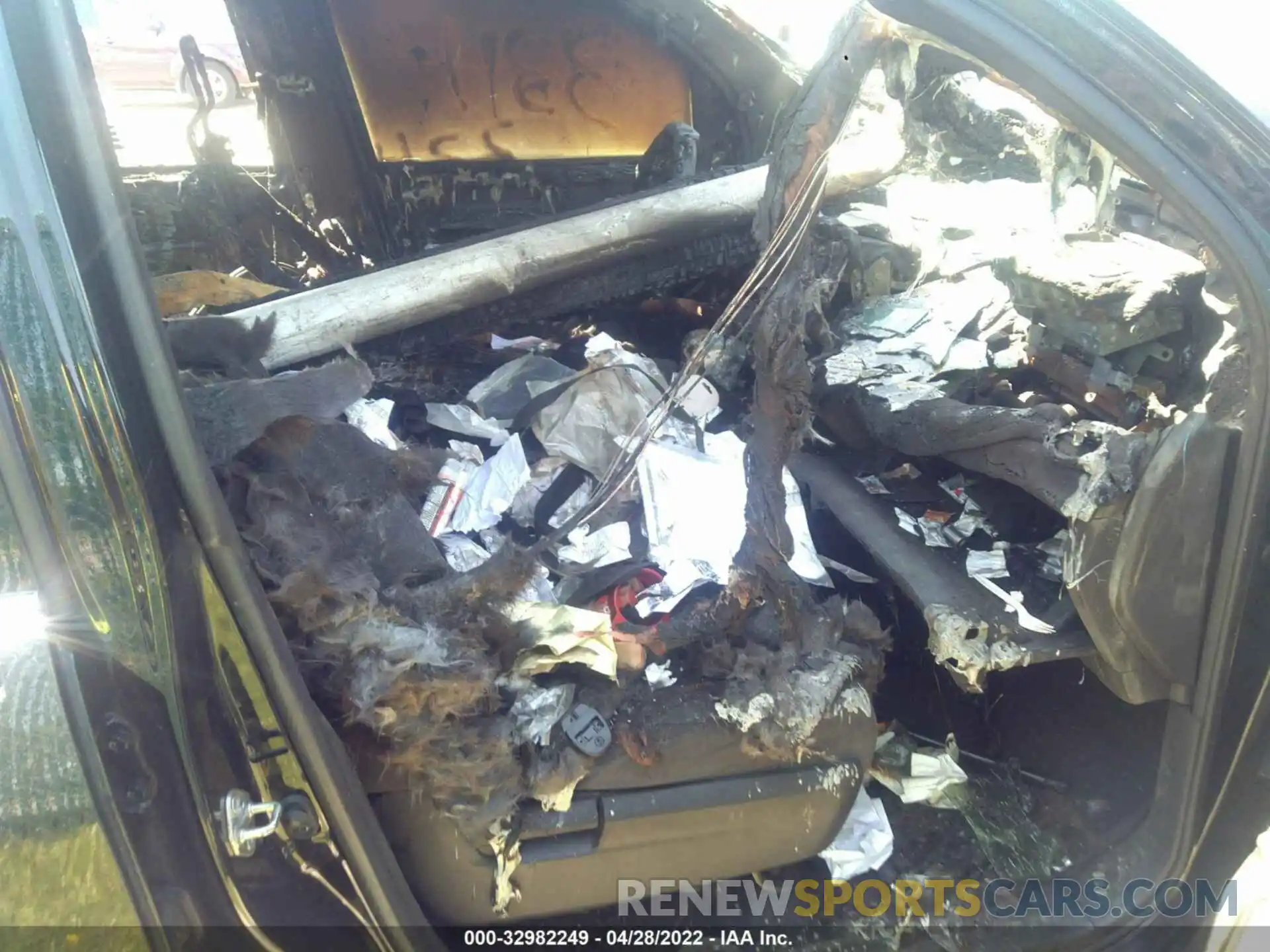 5 Photograph of a damaged car 5TFDY5F10LX927163 TOYOTA TUNDRA 4WD 2020