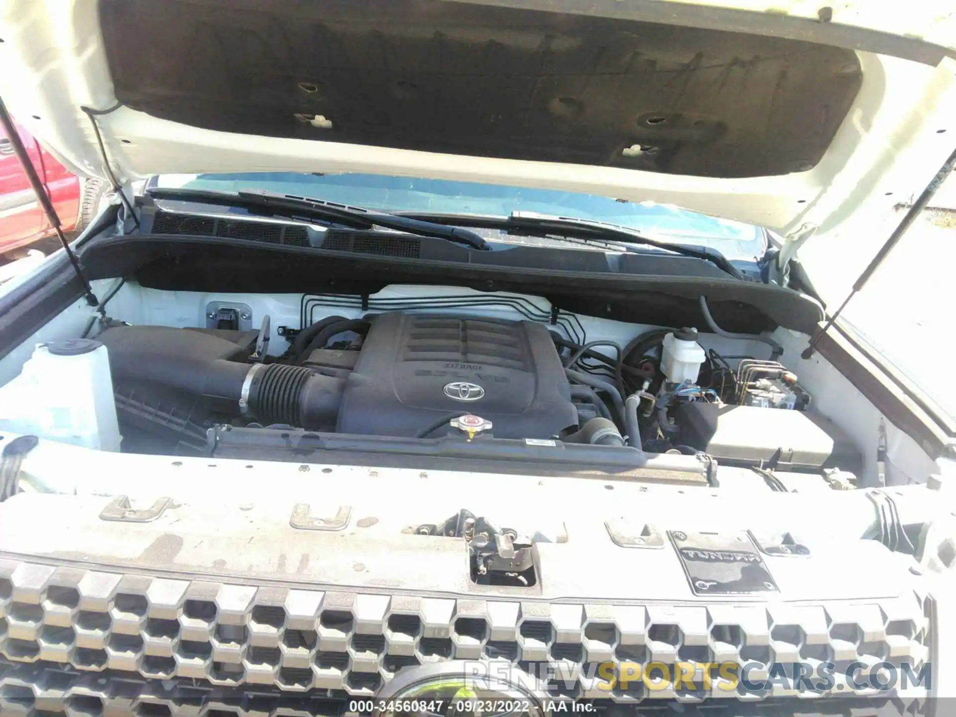 10 Photograph of a damaged car 5TFDY5F12LX883313 TOYOTA TUNDRA 4WD 2020