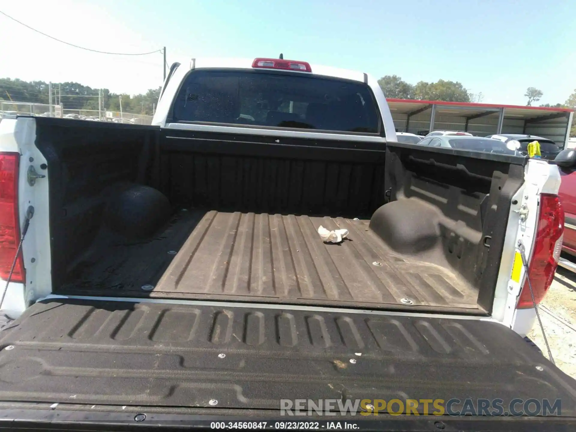 8 Photograph of a damaged car 5TFDY5F12LX883313 TOYOTA TUNDRA 4WD 2020