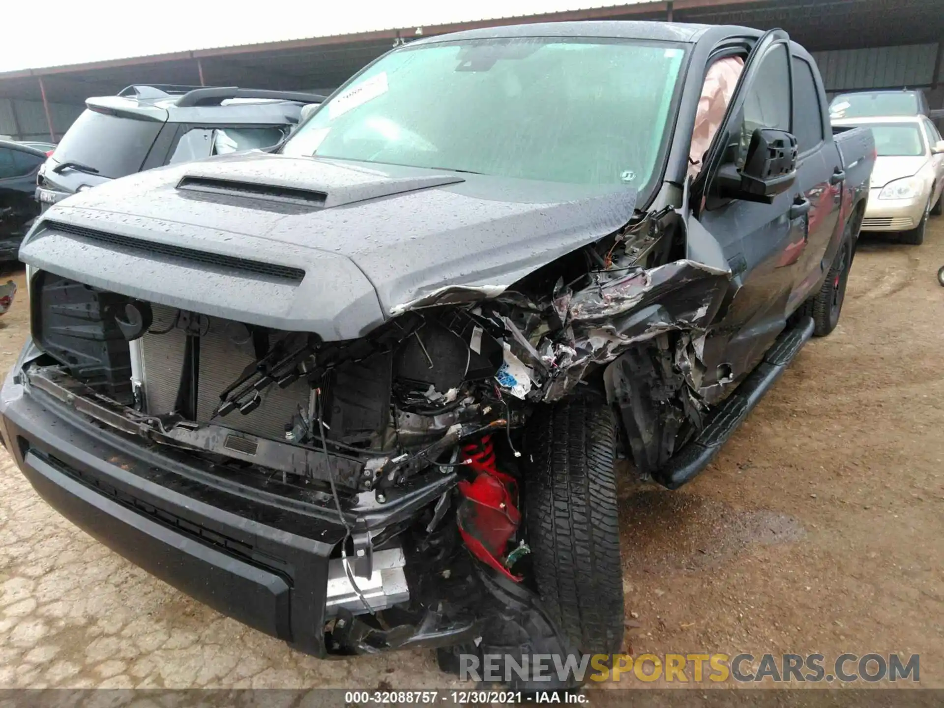 6 Photograph of a damaged car 5TFDY5F14LX923617 TOYOTA TUNDRA 4WD 2020