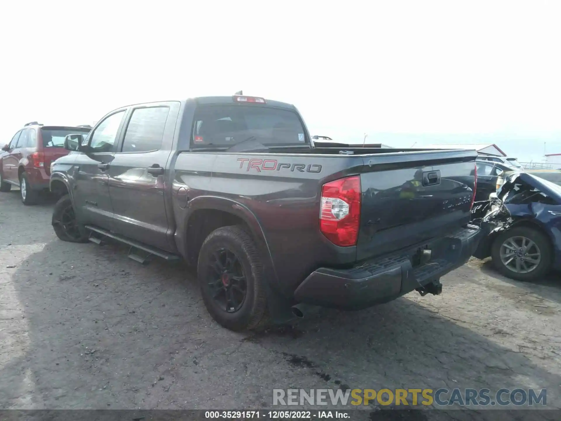 3 Photograph of a damaged car 5TFDY5F14LX952406 TOYOTA TUNDRA 4WD 2020