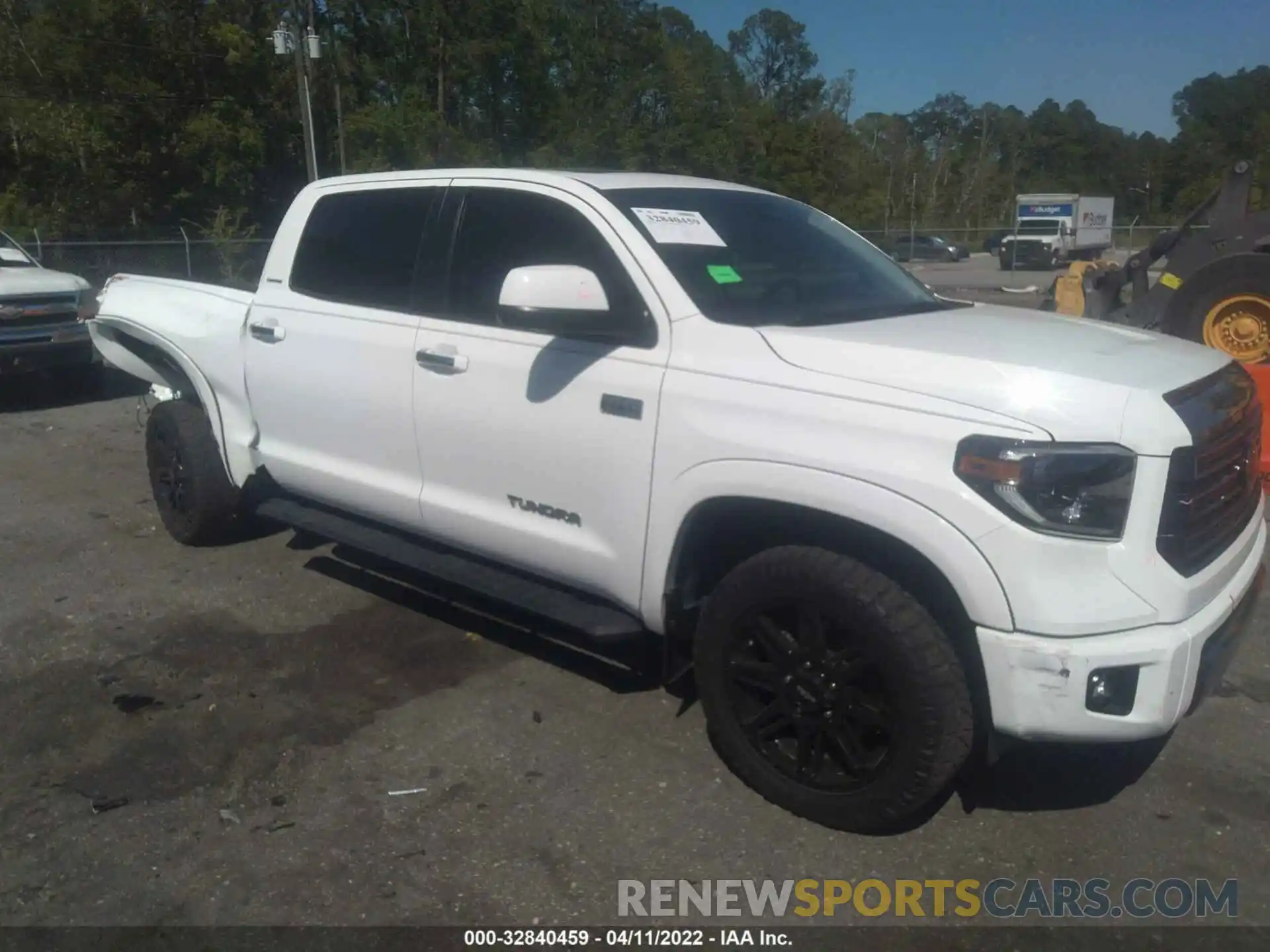 1 Photograph of a damaged car 5TFHY5F11LX880890 TOYOTA TUNDRA 4WD 2020