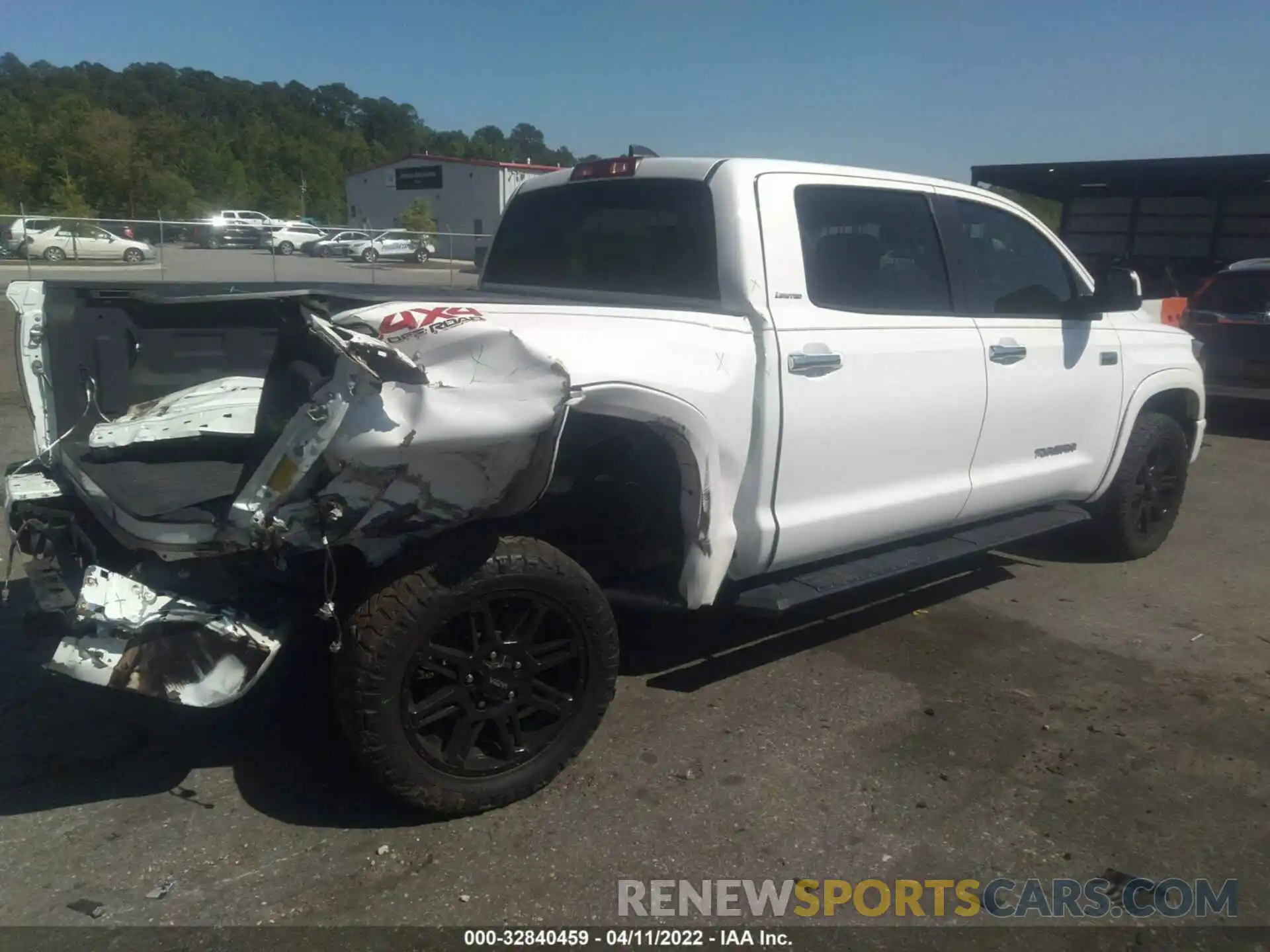 4 Photograph of a damaged car 5TFHY5F11LX880890 TOYOTA TUNDRA 4WD 2020