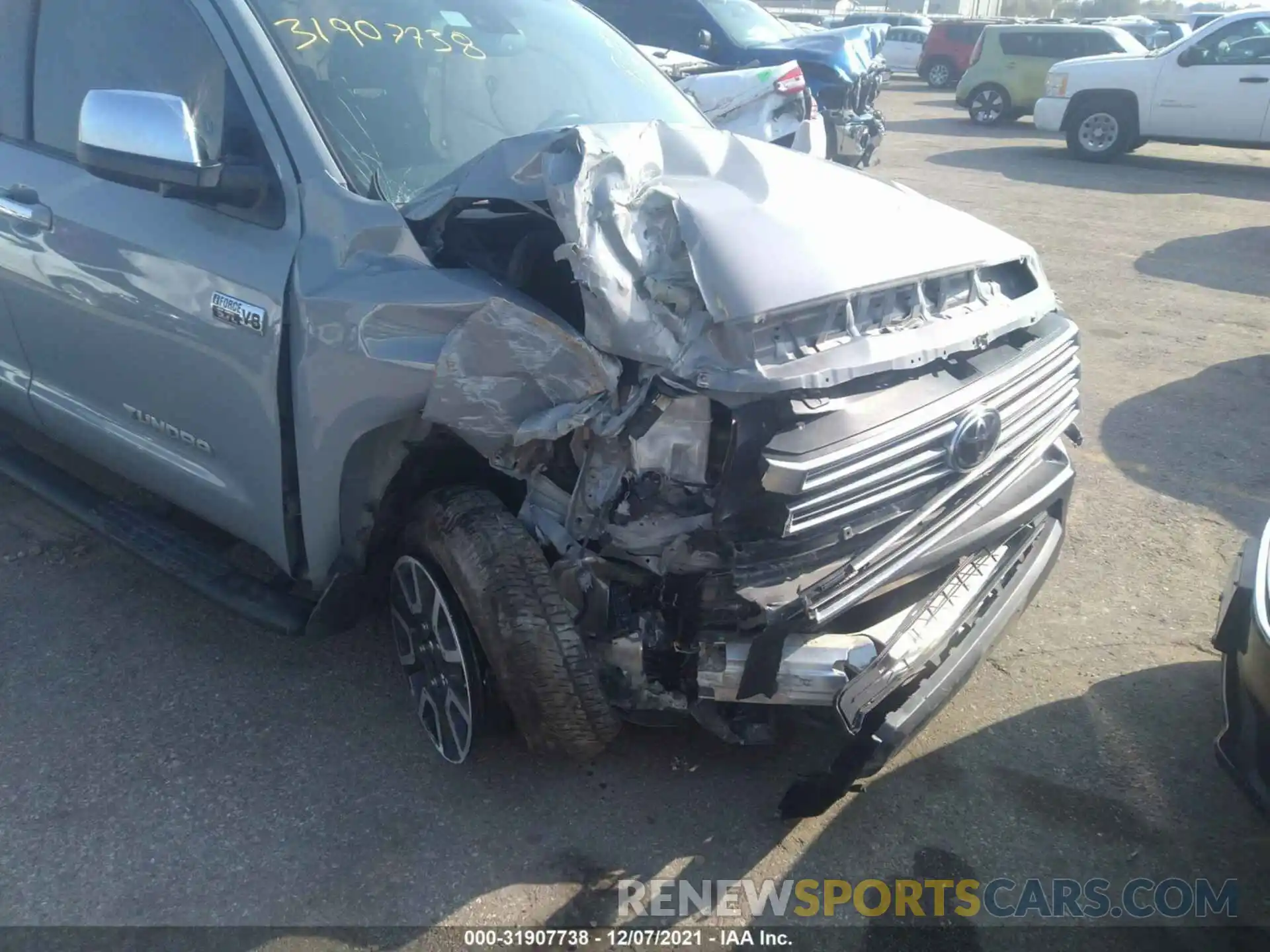 6 Photograph of a damaged car 5TFHY5F19LX935148 TOYOTA TUNDRA 4WD 2020