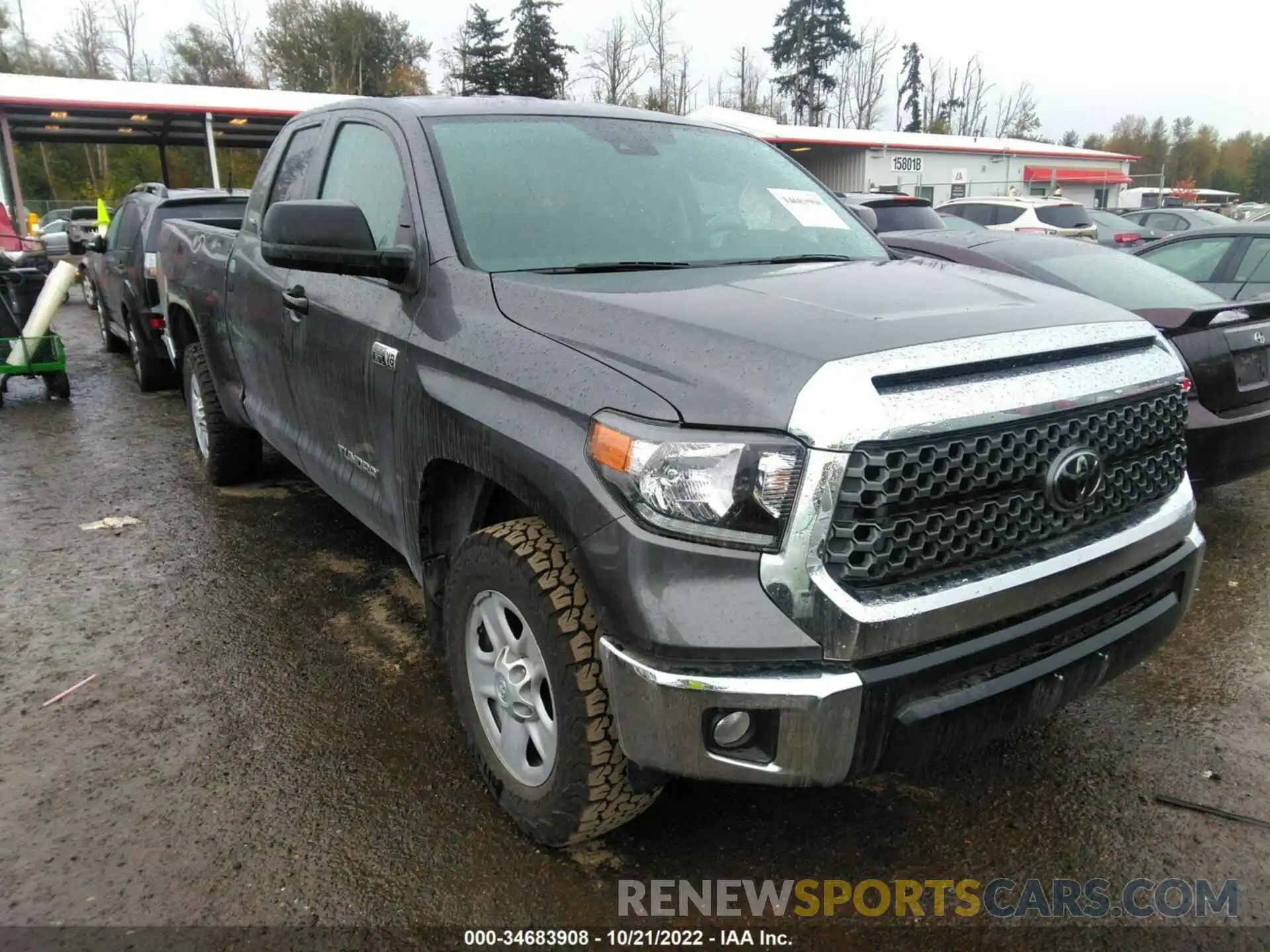 1 Photograph of a damaged car 5TFUY5F11LX914356 TOYOTA TUNDRA 4WD 2020