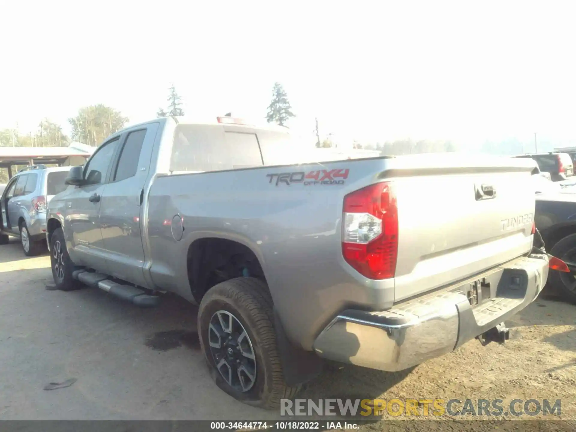 3 Photograph of a damaged car 5TFUY5F14LX902881 TOYOTA TUNDRA 4WD 2020