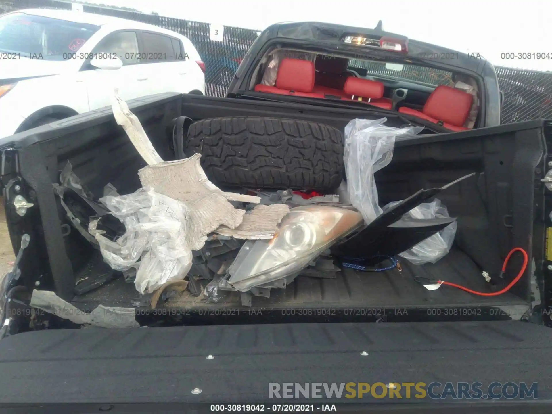 8 Photograph of a damaged car 5TFDY5F11MX960755 TOYOTA TUNDRA 4WD 2021