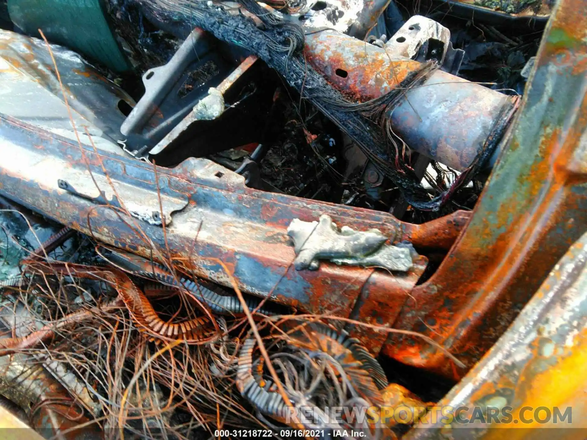 9 Photograph of a damaged car 5TFDY5F11MX998891 TOYOTA TUNDRA 4WD 2021