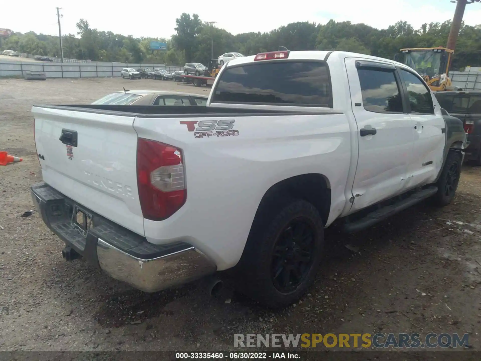 4 Photograph of a damaged car 5TFDY5F15MX015601 TOYOTA TUNDRA 4WD 2021