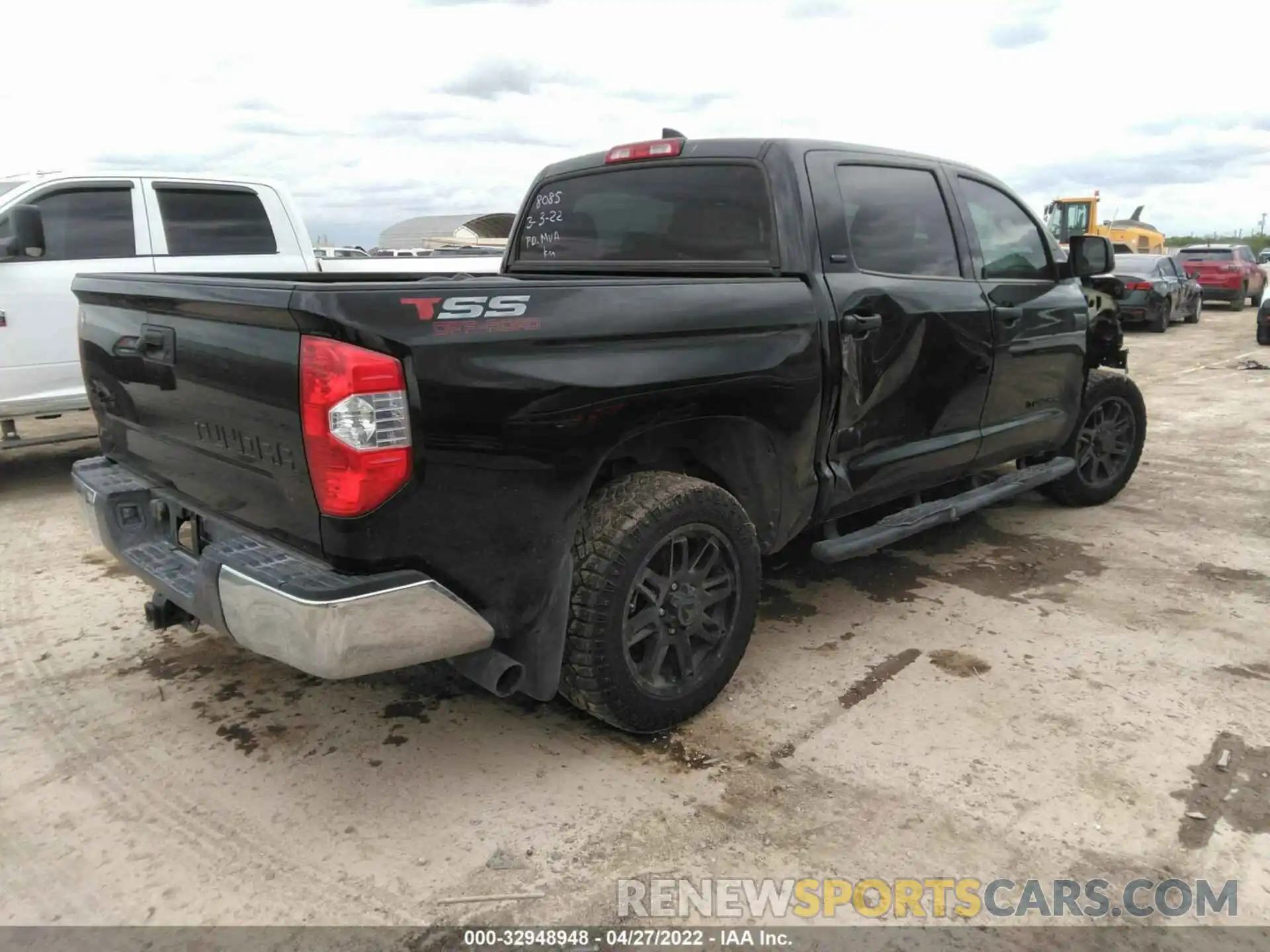 4 Photograph of a damaged car 5TFDY5F15MX958085 TOYOTA TUNDRA 4WD 2021