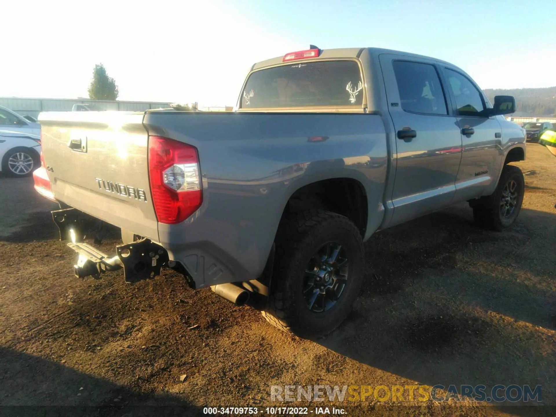 4 Photograph of a damaged car 5TFDY5F18MX974460 TOYOTA TUNDRA 4WD 2021