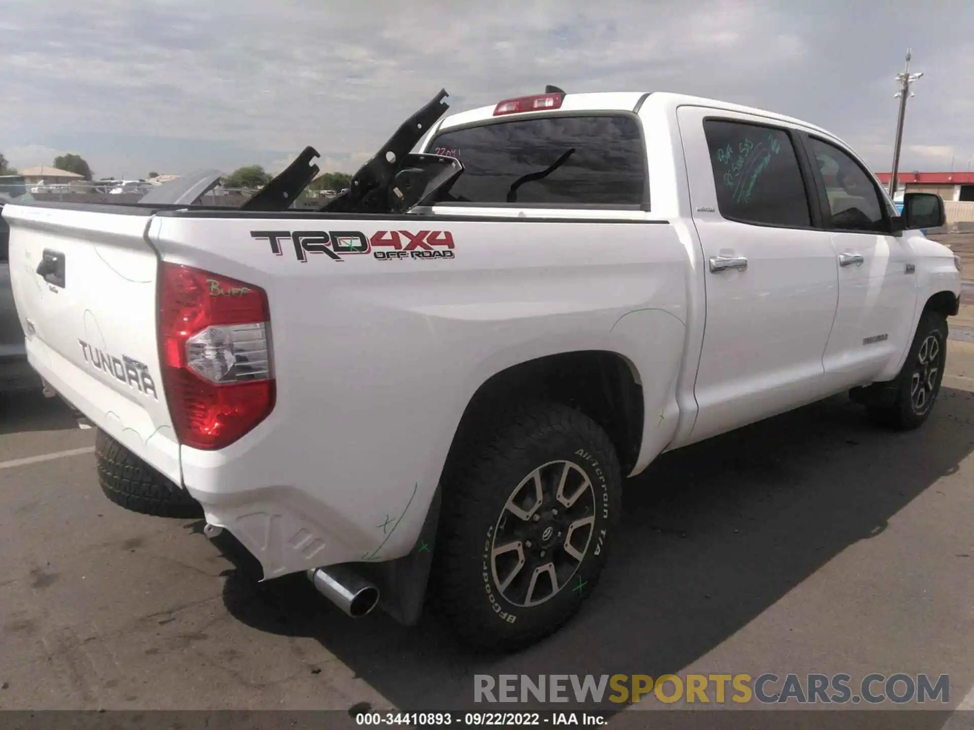 4 Photograph of a damaged car 5TFHY5F10MX039208 TOYOTA TUNDRA 4WD 2021