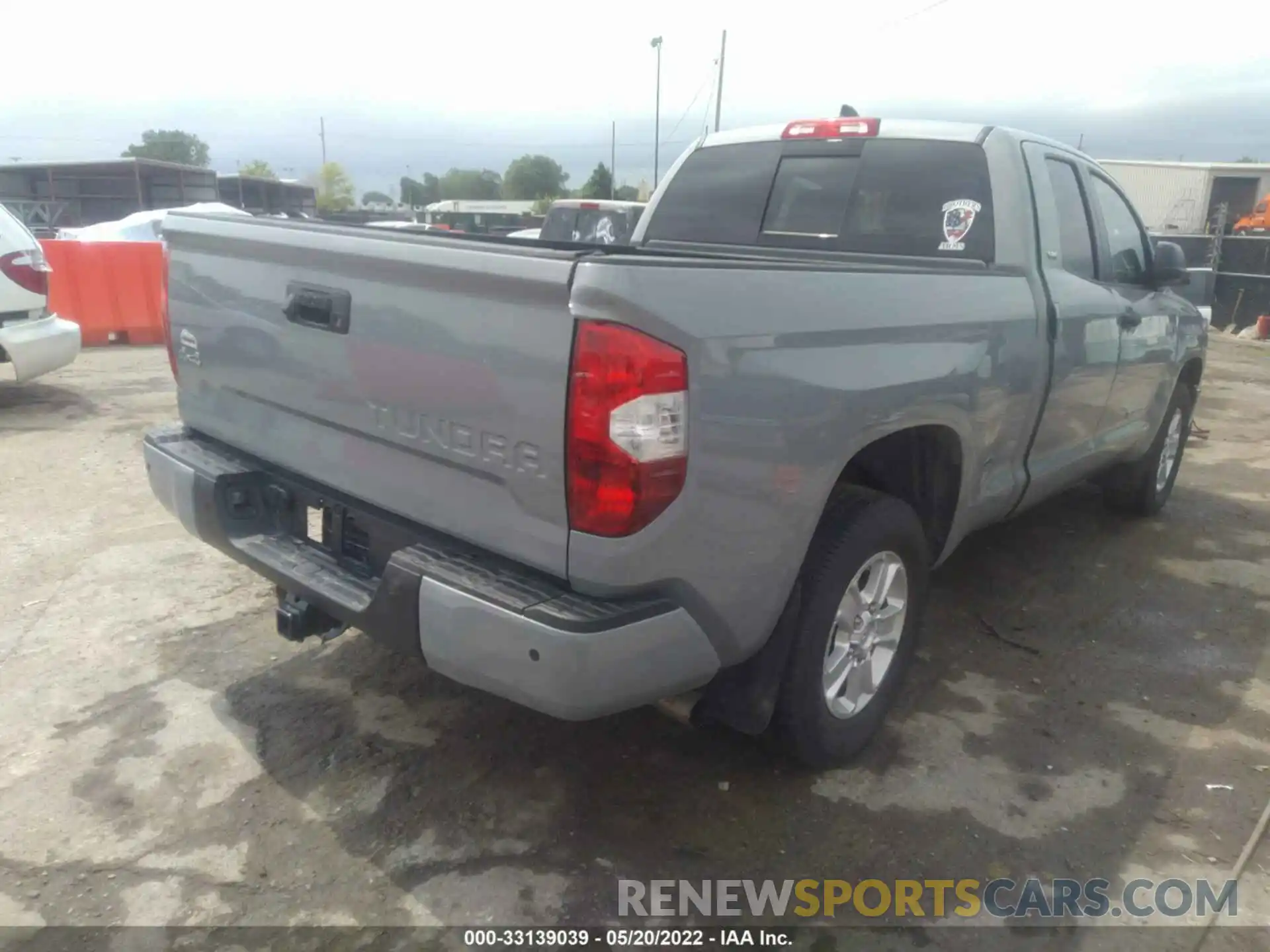 4 Photograph of a damaged car 5TFUY5F15MX050171 TOYOTA TUNDRA 4WD 2021