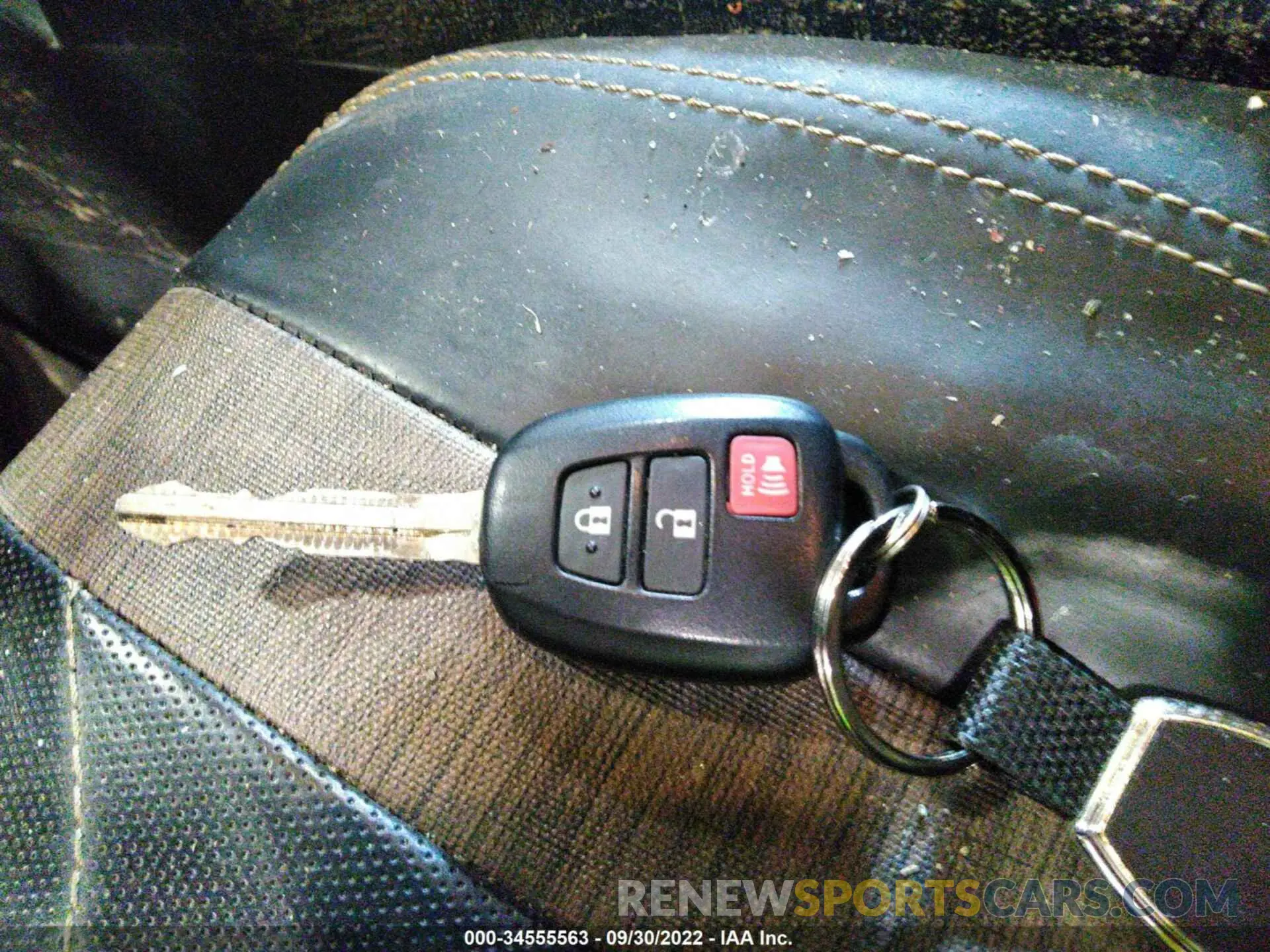 11 Photograph of a damaged car 5TFUY5F19MX026617 TOYOTA TUNDRA 4WD 2021